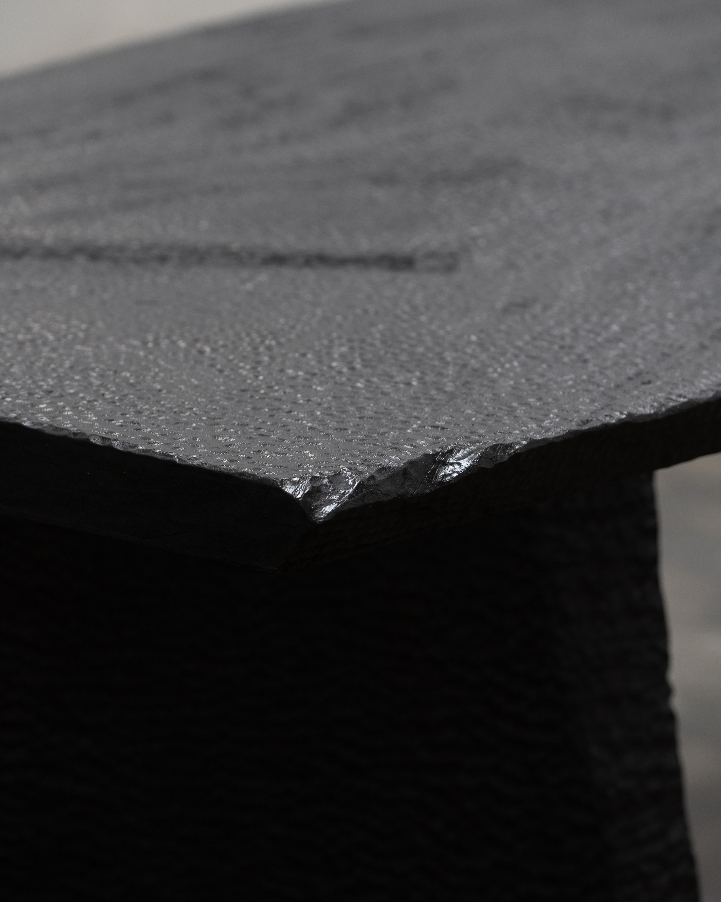 Massif_Dining_Table-11.jpg