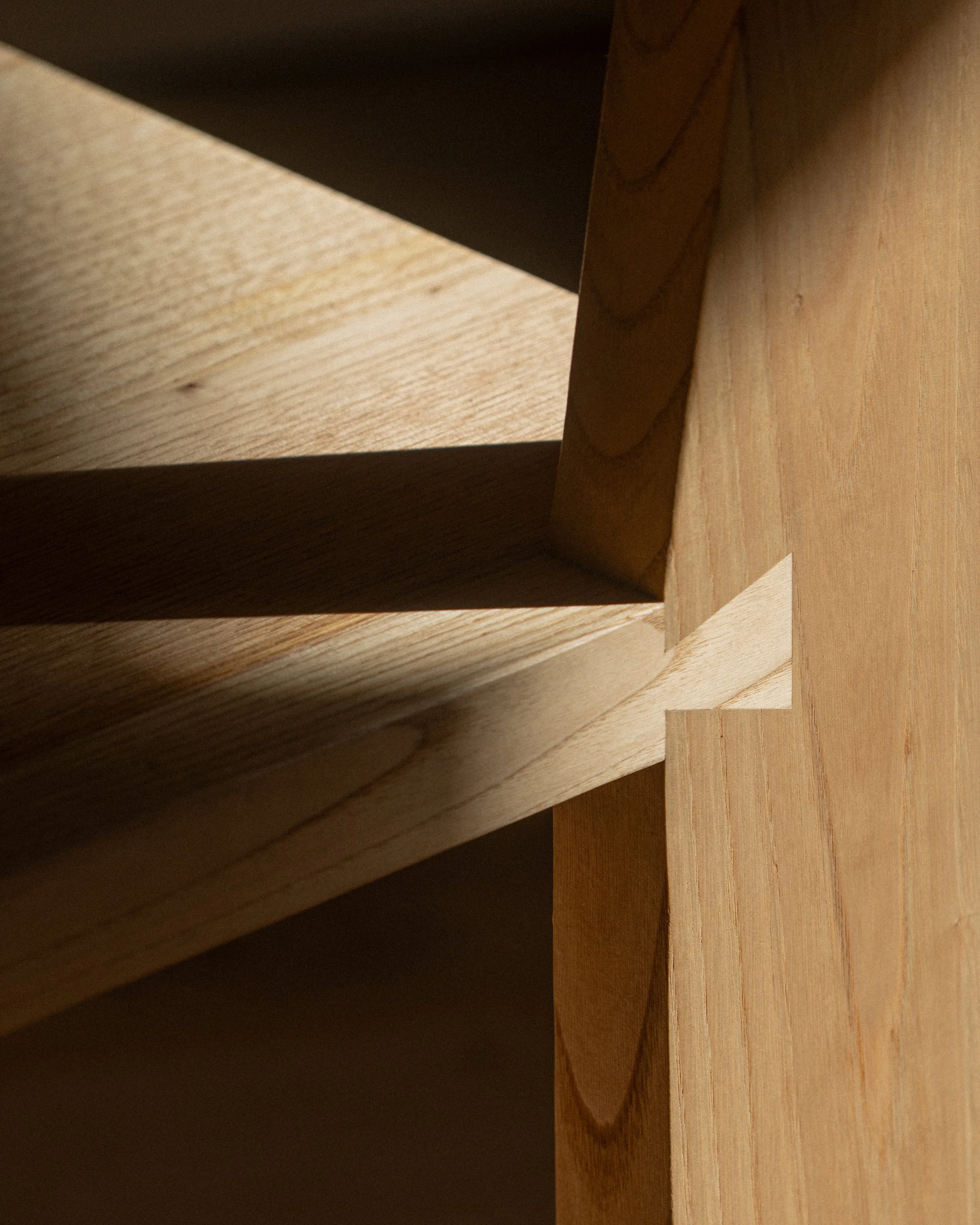 Mono Detail.jpg