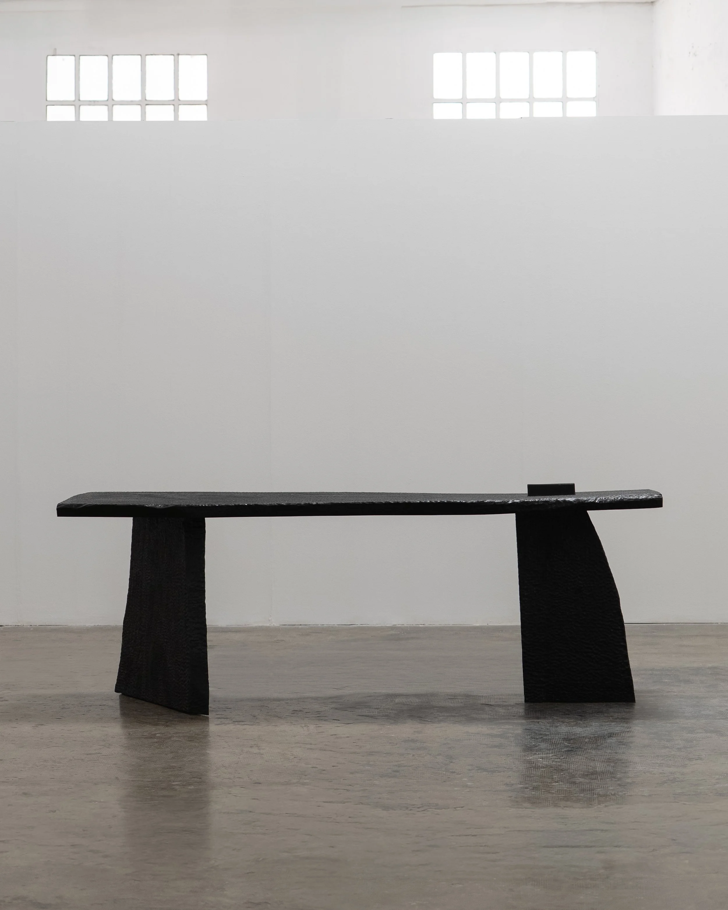 Massif_Dining_Table-7.jpg