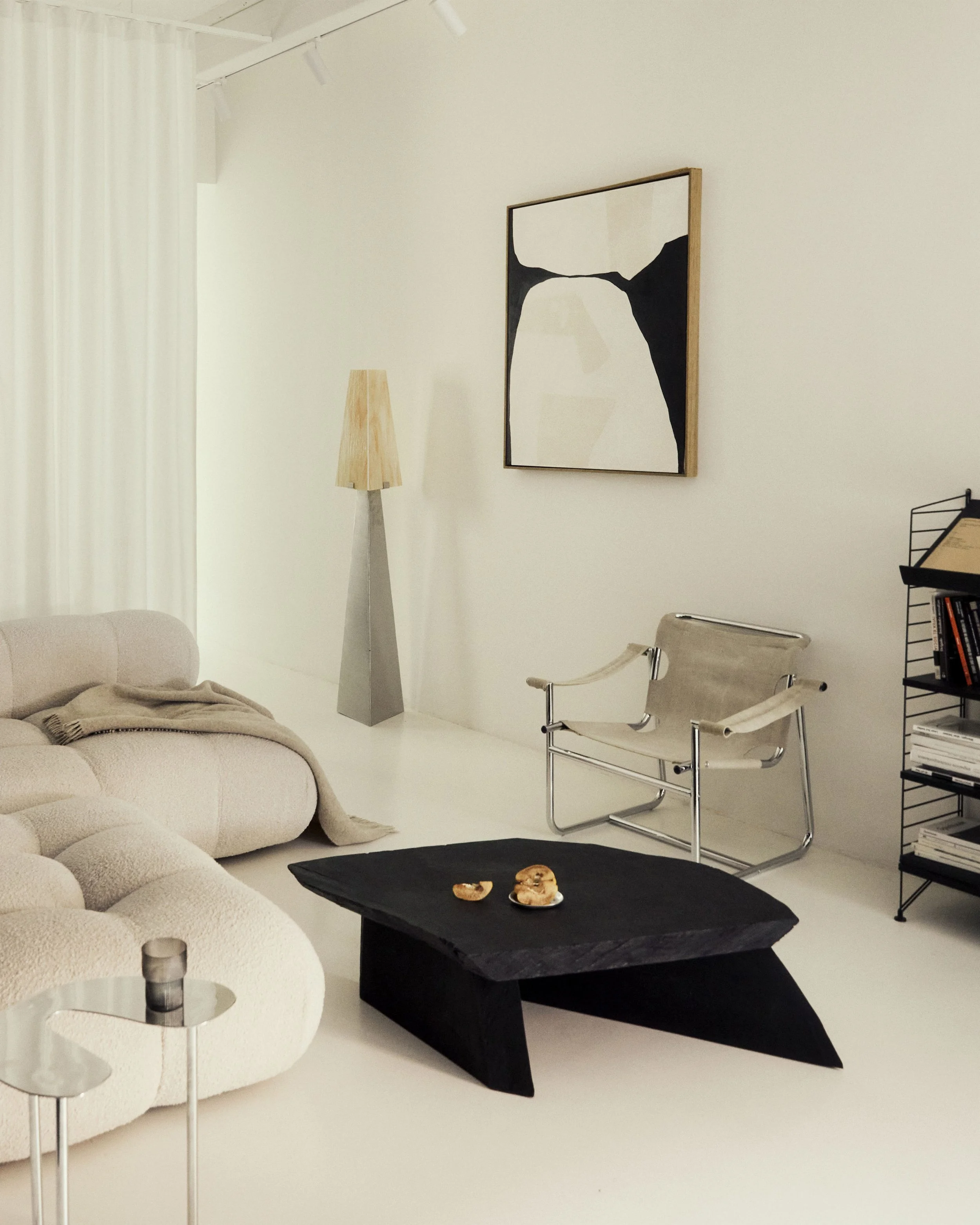 piedra low table