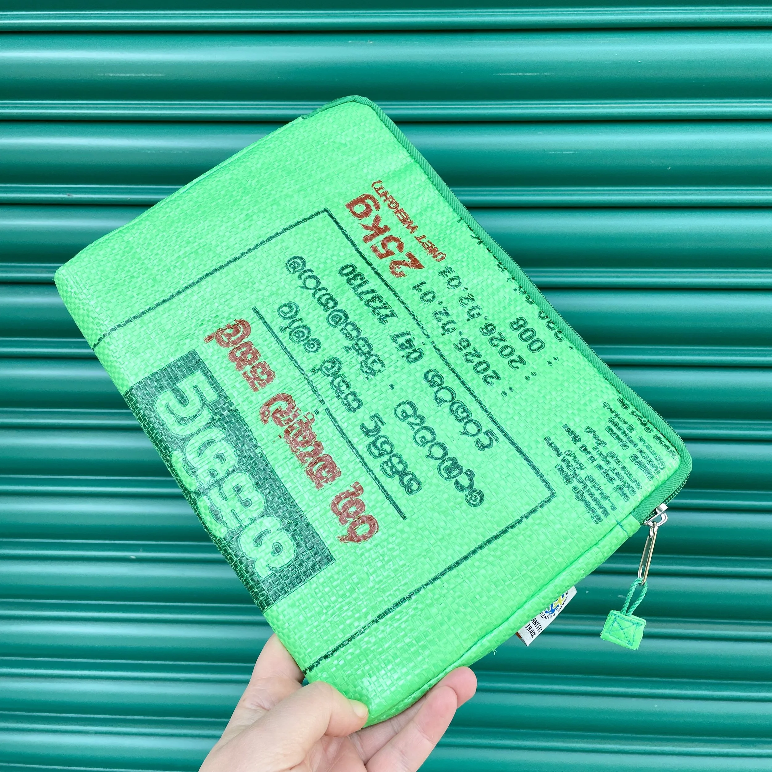 Green Hasinidu tablet sleeve front