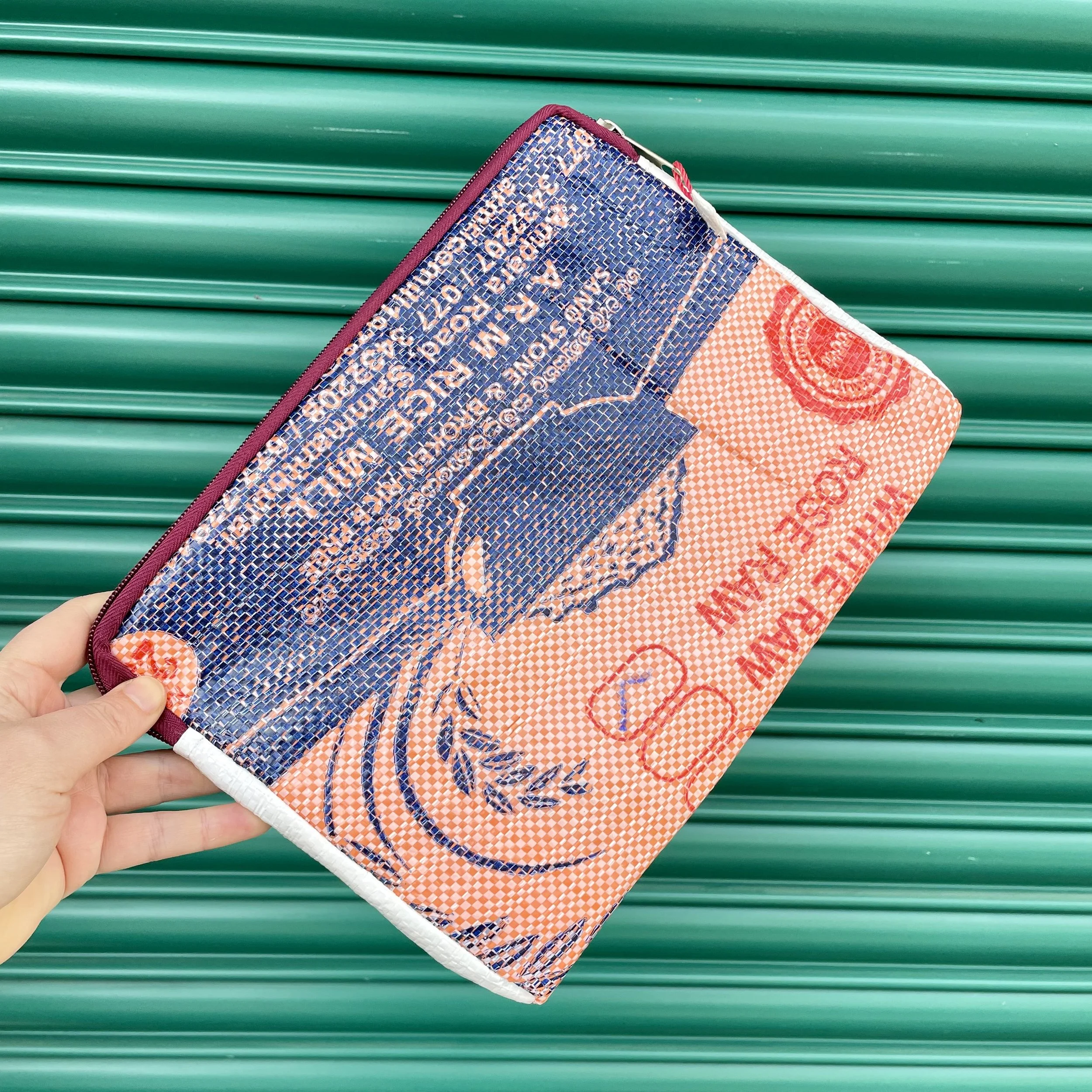 Coral Sanmak tablet sleeve back