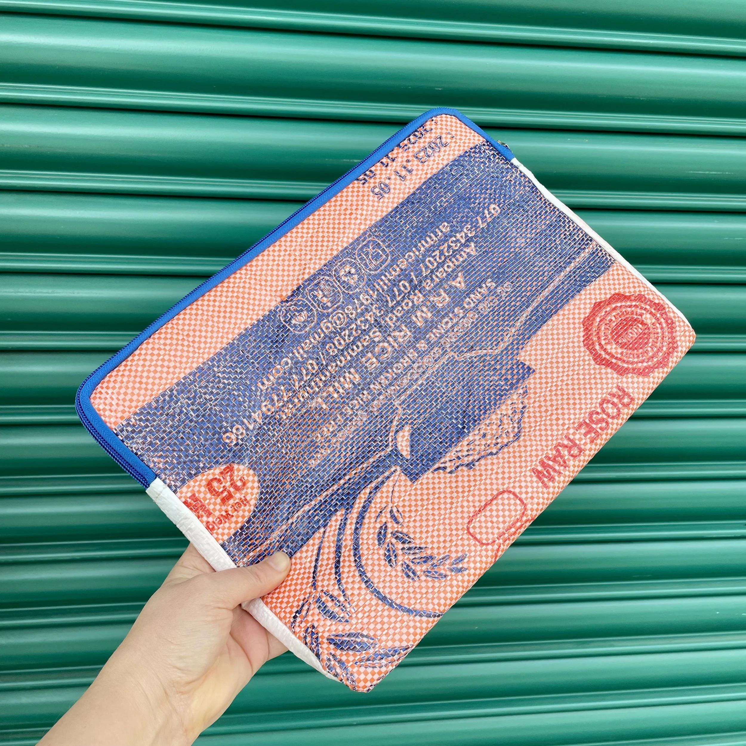 Coral 13" Laptop Sleeve back