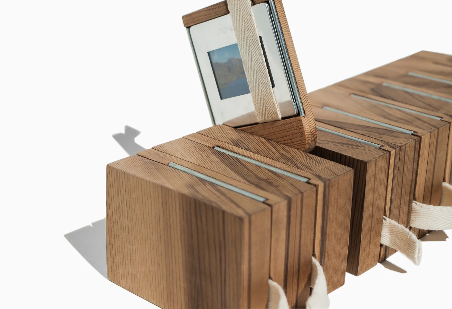 Memory-Box02.jpg