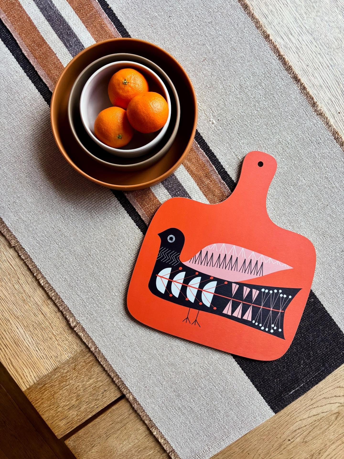 Sometimes just playing around with your latest charity shop find (bowls) whilst baking a @claudiaroden orange cake offers new opportunities for product placement! 

Right, that&rsquo;s enough fun, cakes are ready, just need to cool them for the freez