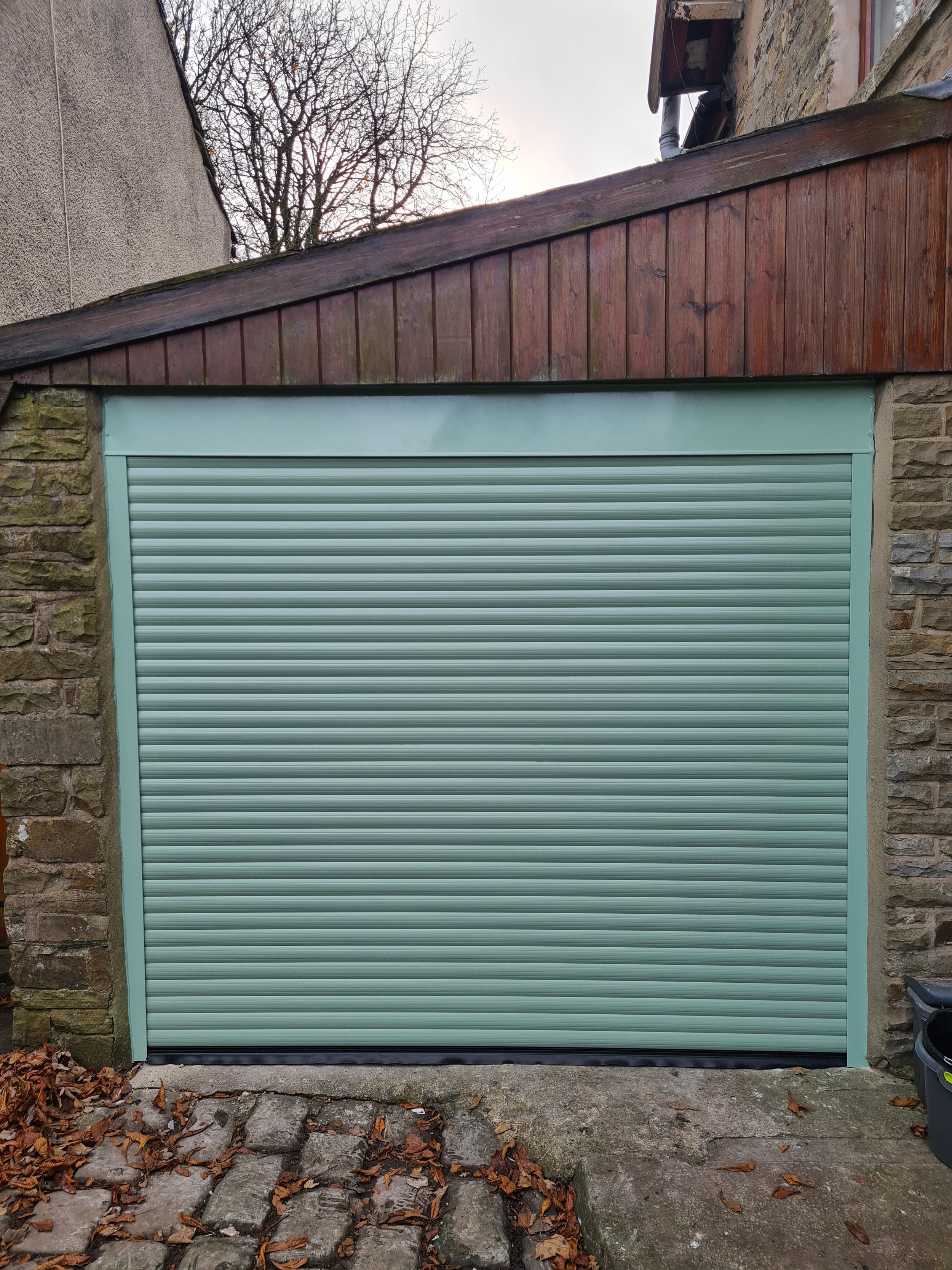 Uk Doors Compact 55mm in Chartwell Green with a Chartwell Green frame