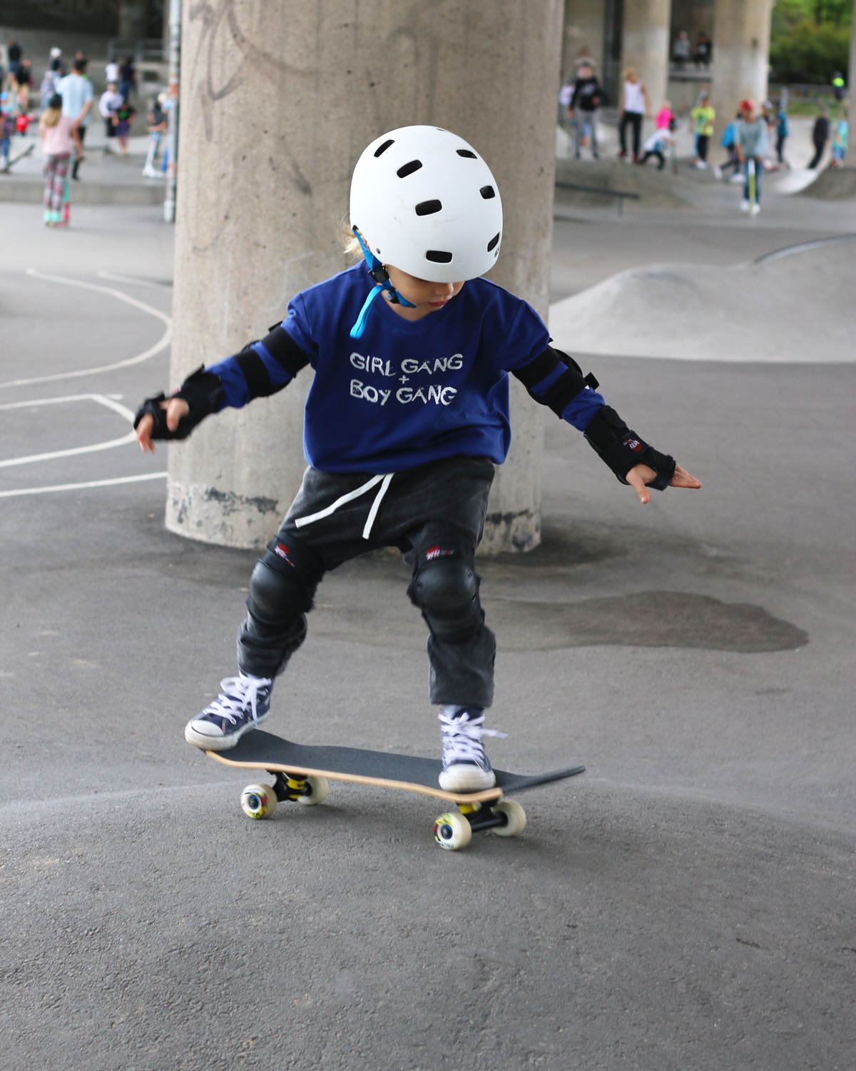 Gardnerandthegang_idigdenim_aw16_threadsthatcount_skateboard.jpg
