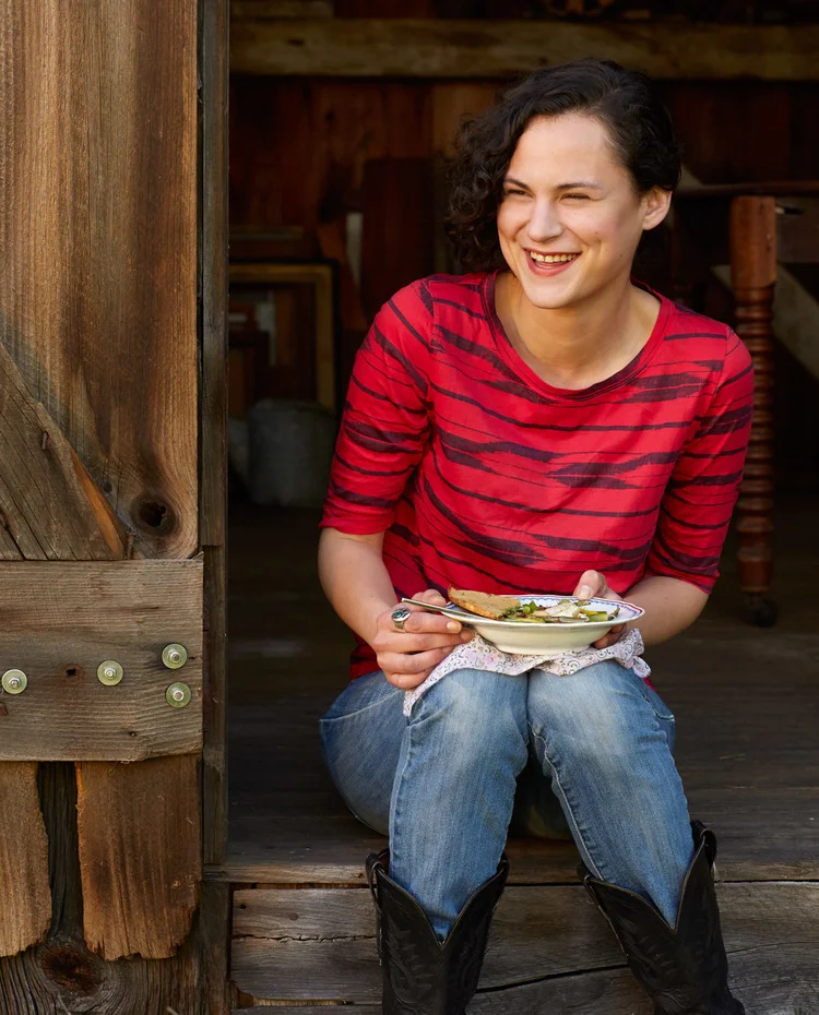 Woman_Barn.jpg