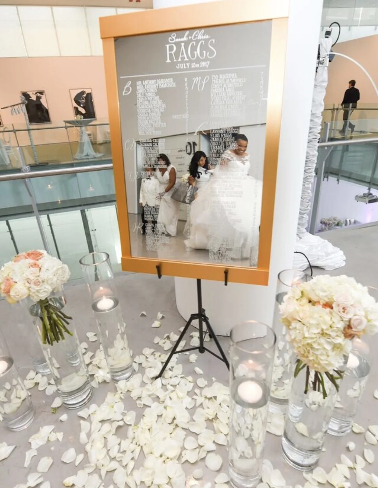 photo credit: @carascophoto | planning: @dejanaeevents | florals: @keshdesigns