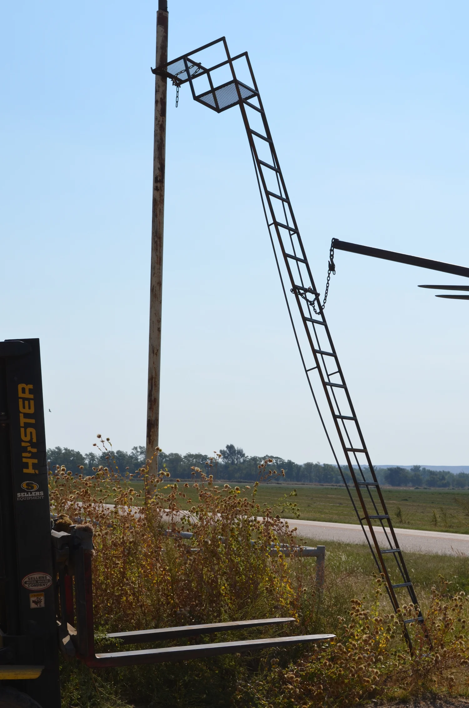 Ladder Stands Bar 6