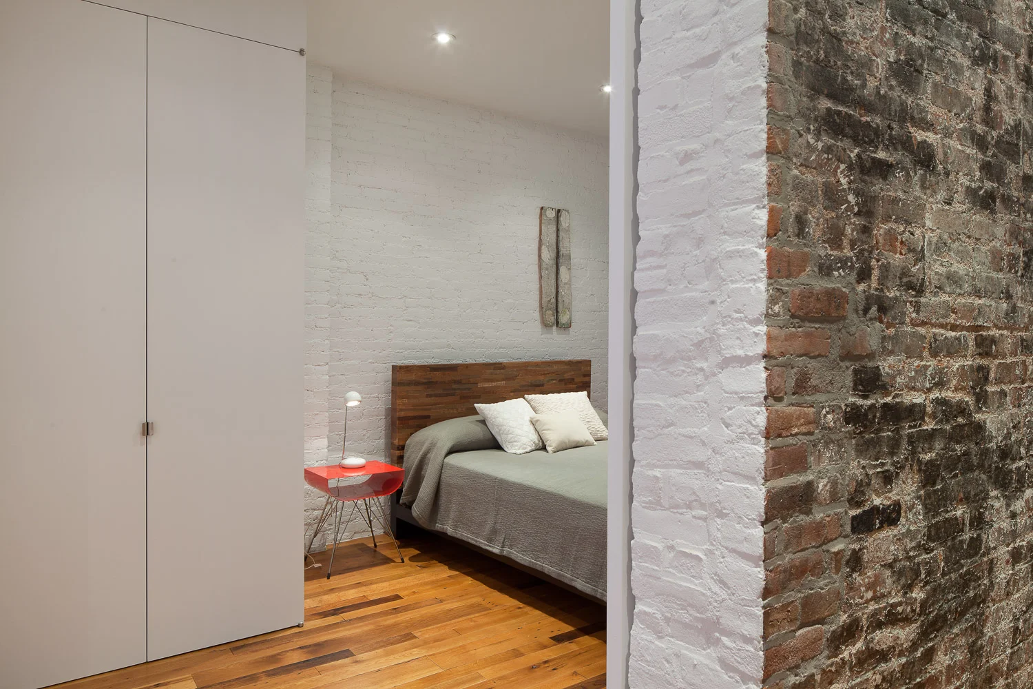 Munter Residence by I-Beam_Bedroom_Photo by Travis Dubreuil.jpg