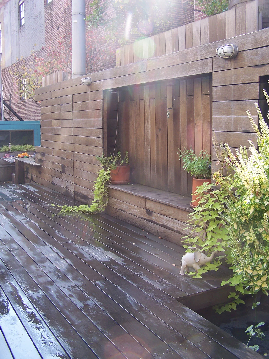 06_ladder_ Petroulas Roof Garden by I-Beam_photo by Travis Dubreuil.jpg