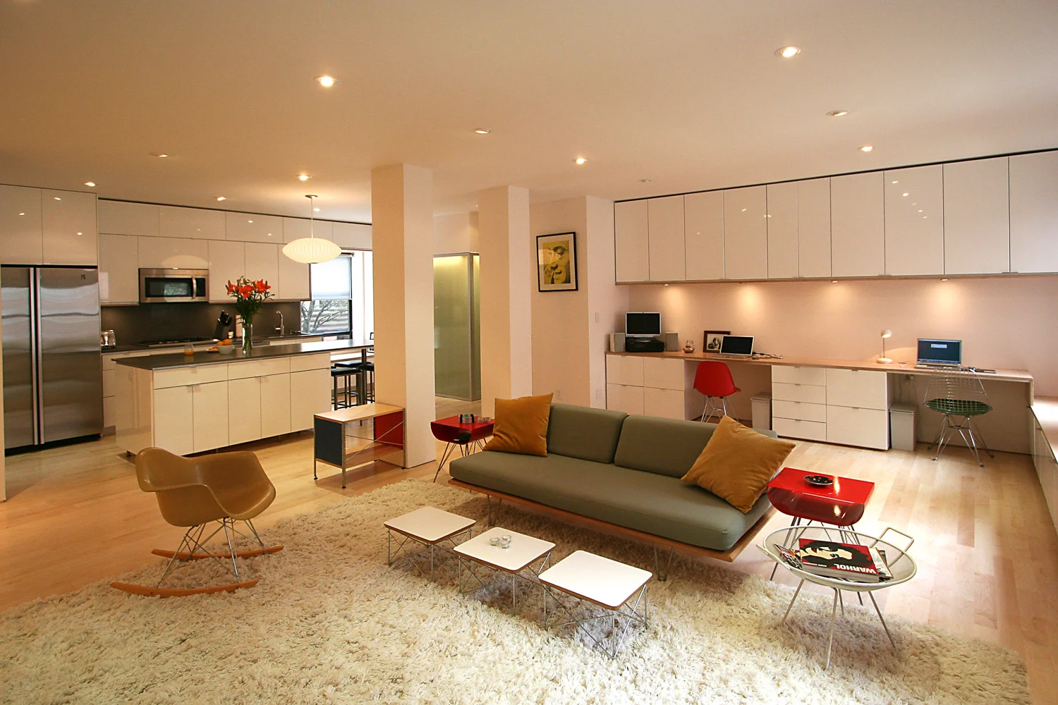 Cabinets Lazzarro_I-Beam.jpg