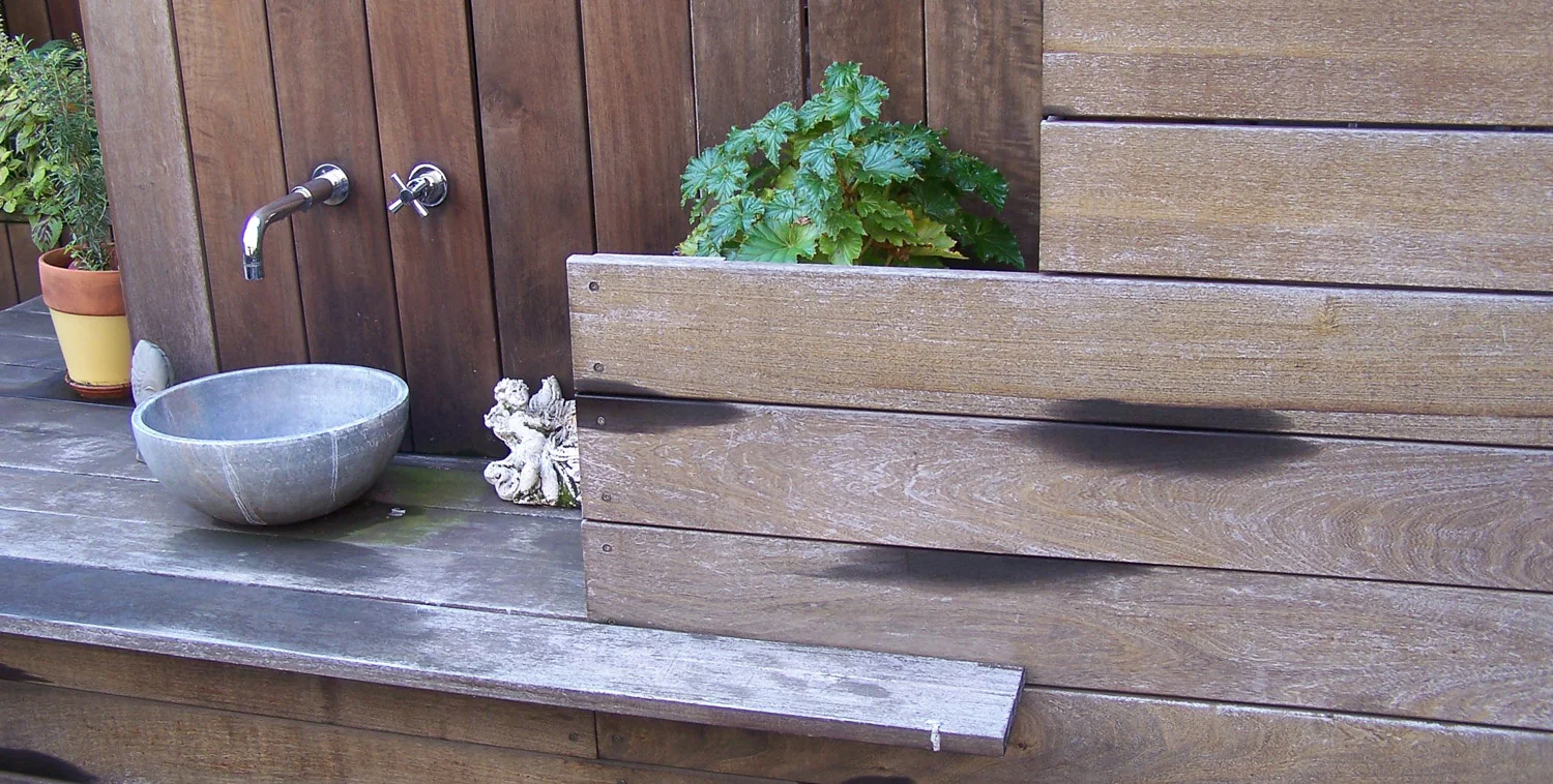 03_Sink_Petroulas Roof Garden by I-Beam_photo by Travis Dubreuil cropped.jpg