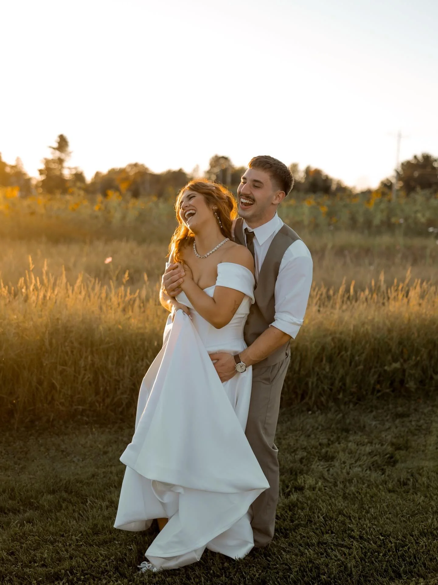 Getting some more galleries delivered this week! Here&rsquo;s another great one from a few months ago! 

If you&rsquo;re waiting for your wedding photos, just know I&rsquo;m working night and day to get these finished! If you&rsquo;re hoping for a sp