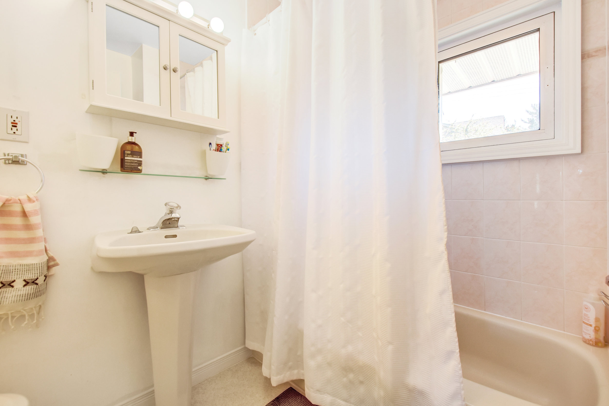 025bath.jpg