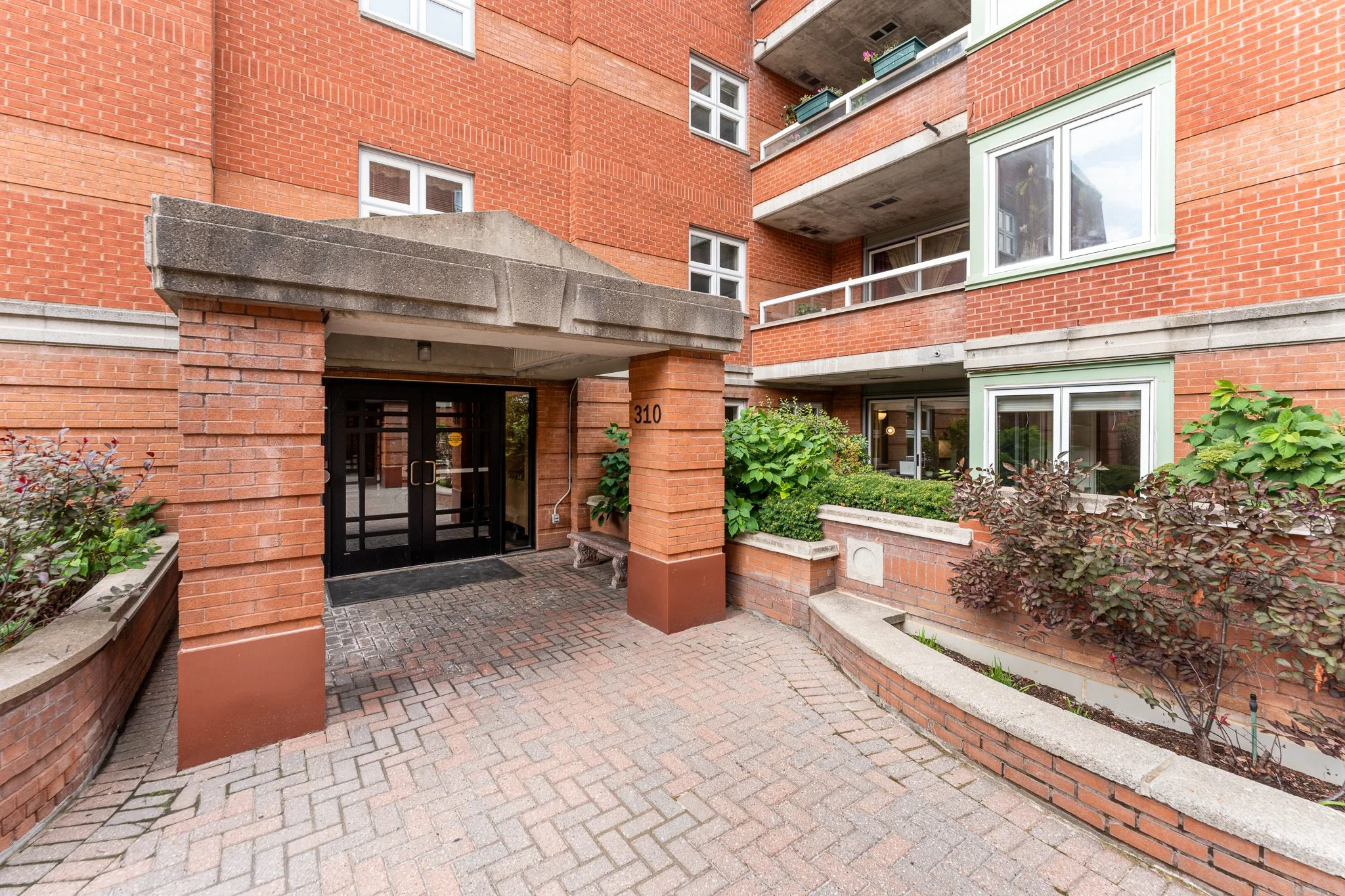 310 Crichton Entry.jpg