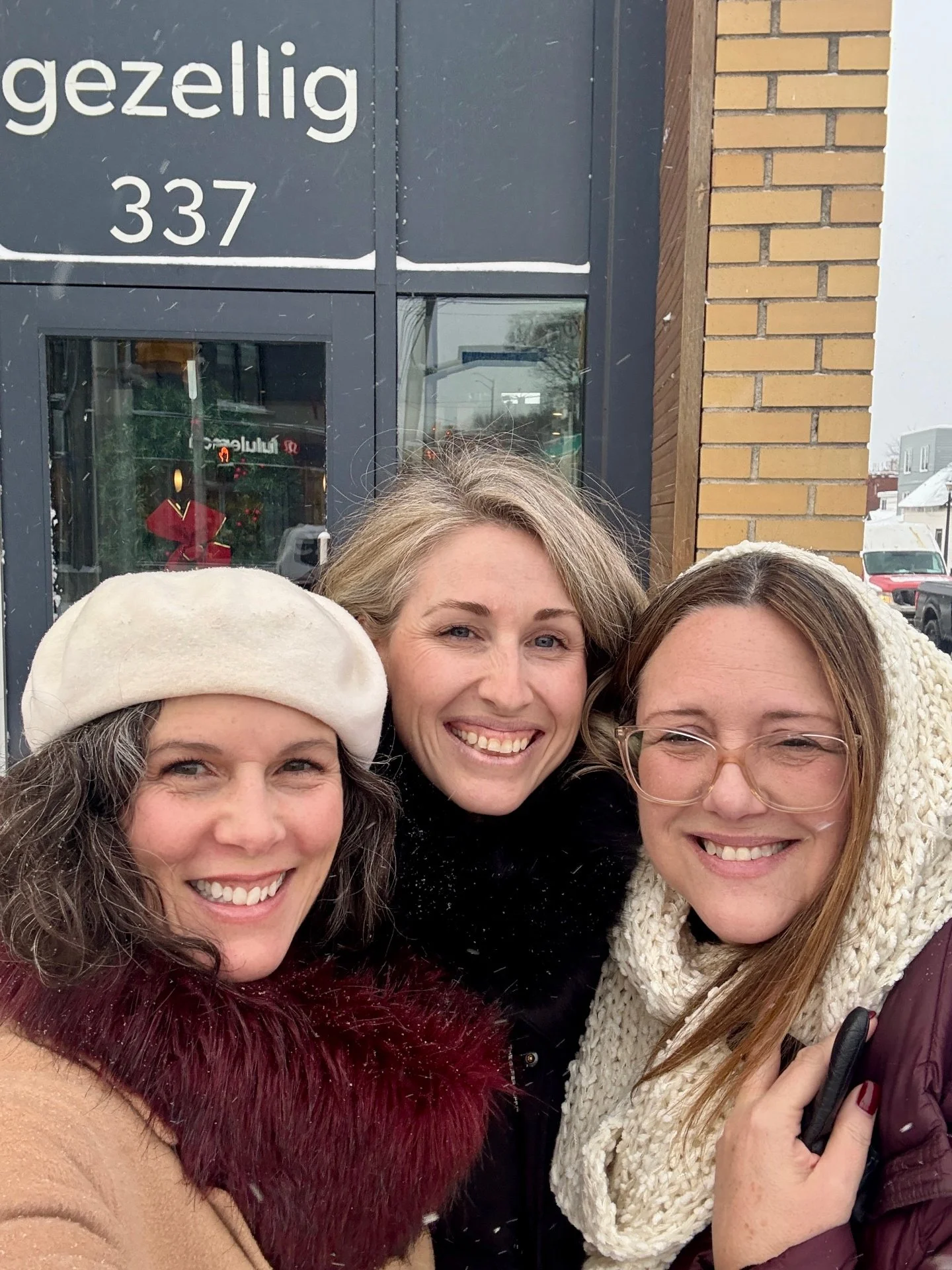 Cheers to a DECADE! 🥂

We are celebrating 10 amazing years of the LiveLoveHome Team!

We truly couldn't have reached this milestone without the trust and support of all our incredible clients over the years. You are the reason we love what we do!

T