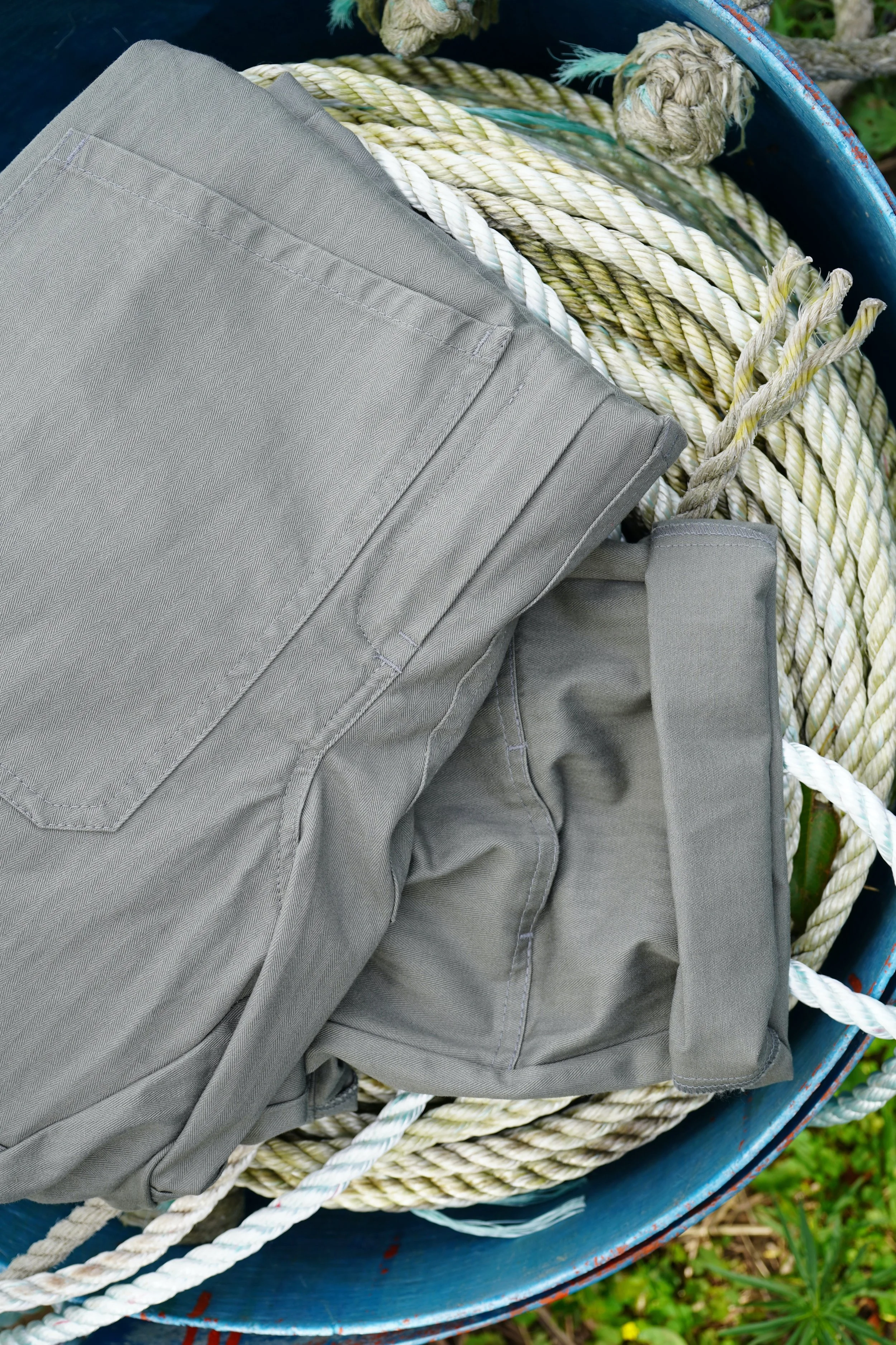 twill fabric close up.jpeg