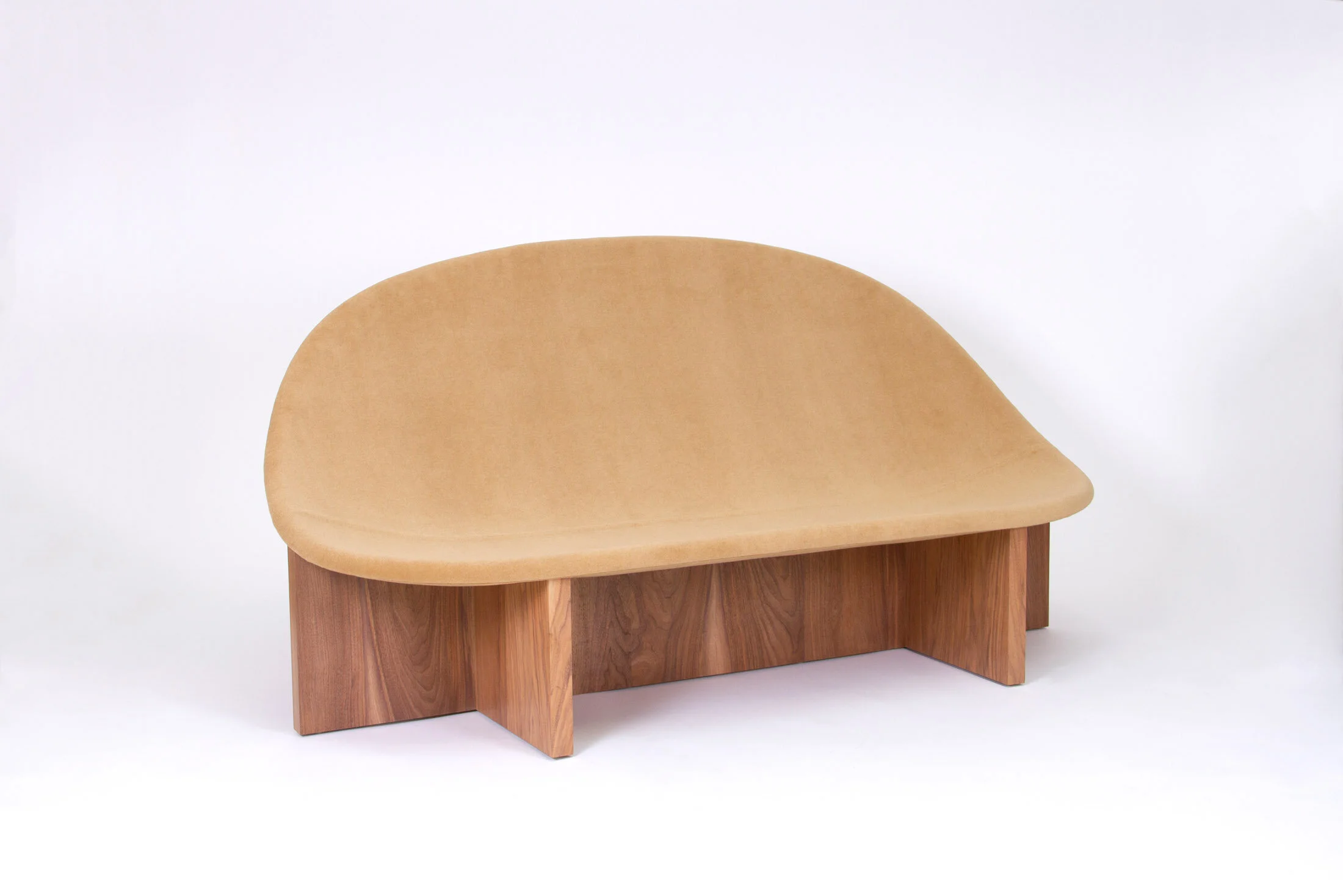 Nido-LoveSeat2.jpg