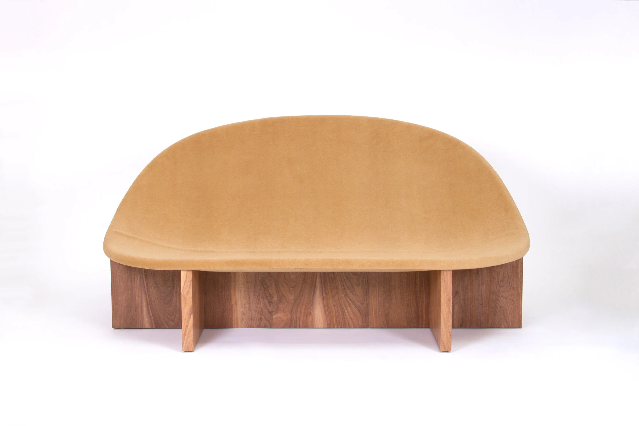 Nido-LoveSeat1.jpg
