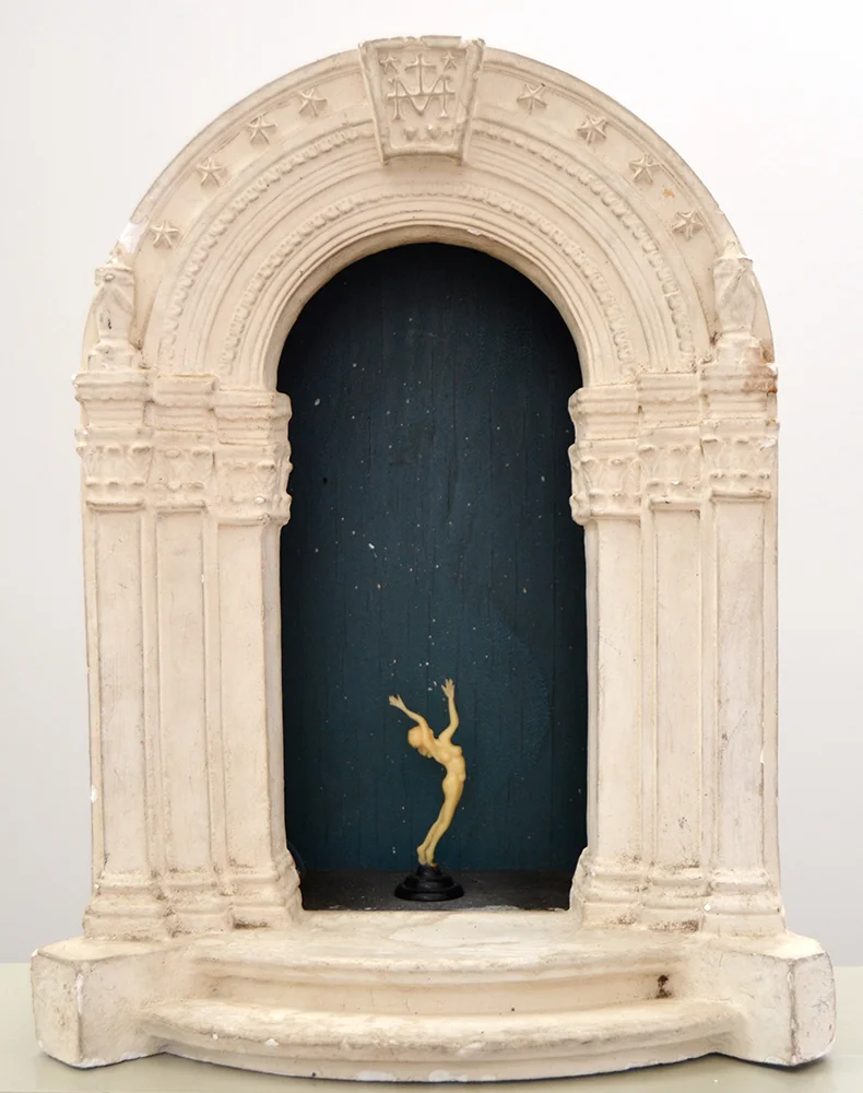 013, 2014 Mixed media 15 x 13 x 7 inches