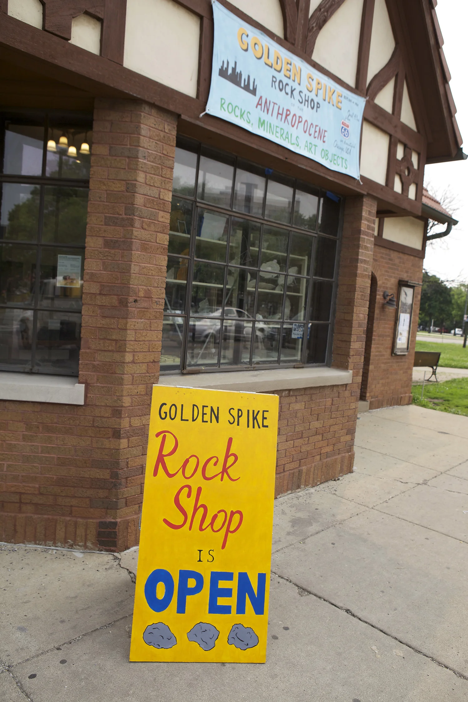 RockShop_EXT6._webjpg