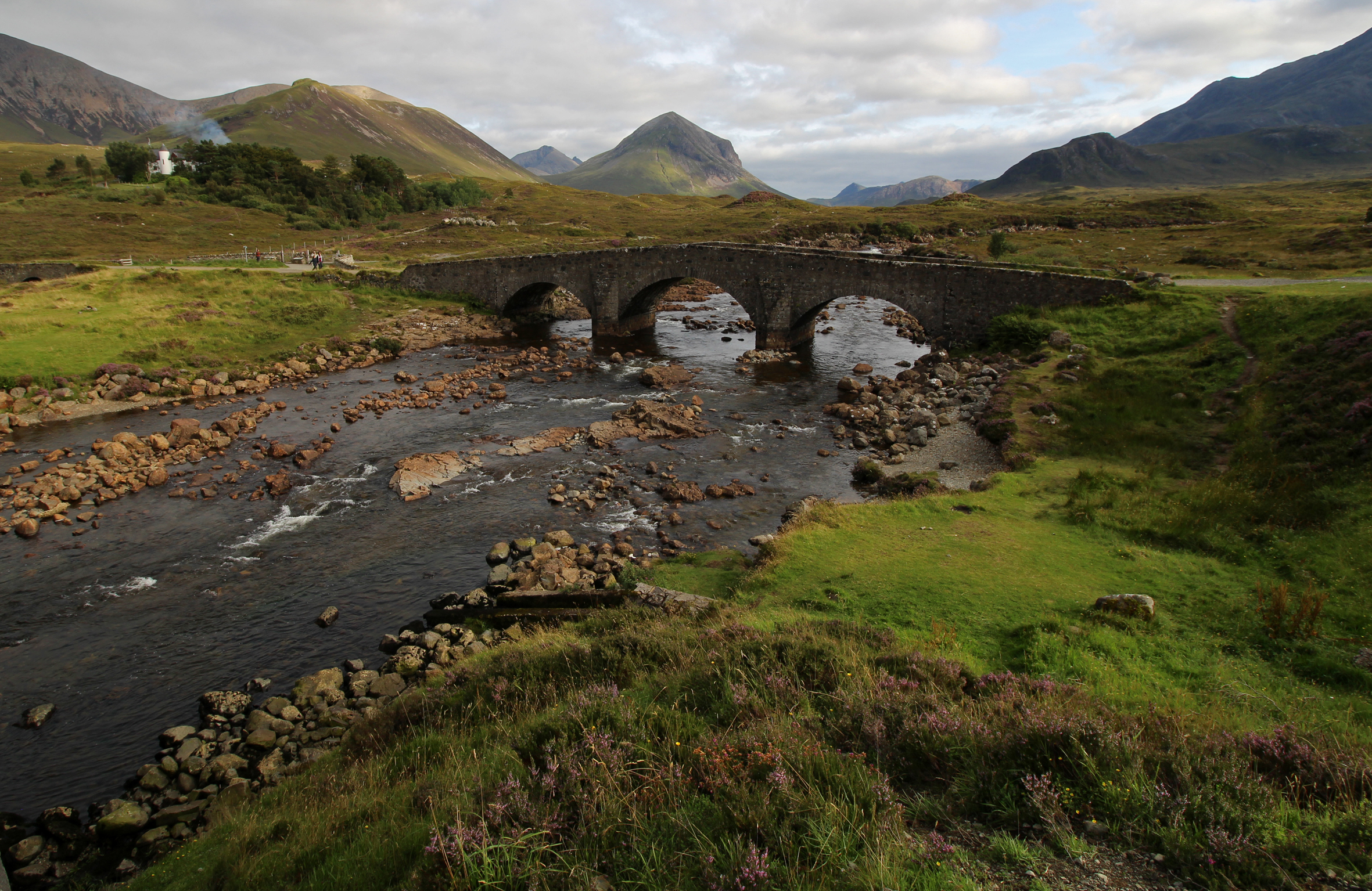 LodgeExSurroundings.jpg