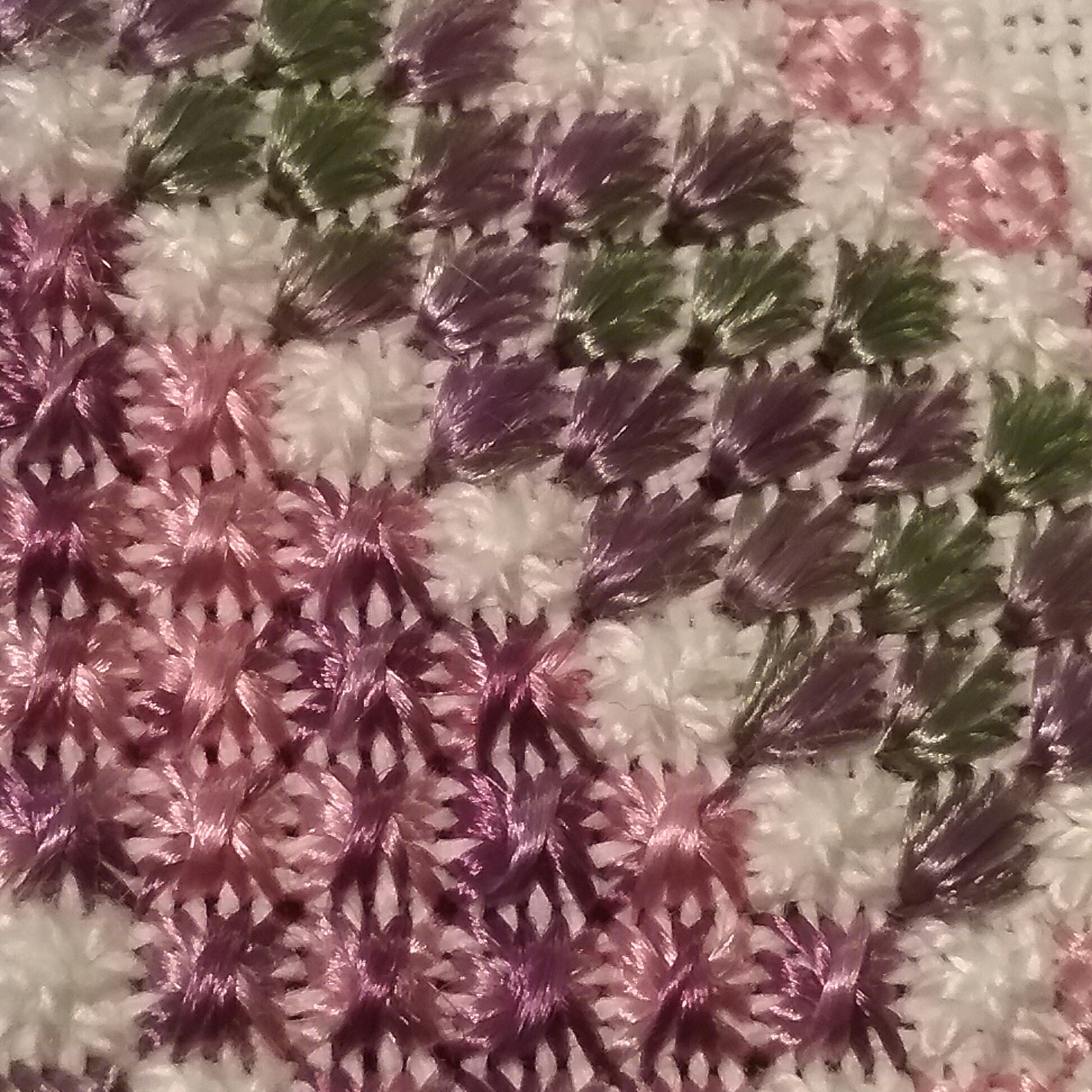 Colours used: African Violet and Candy Mix Charted and stitched by Wending stitches Facebook: Wending Stitches Instagram: @wendingstitches