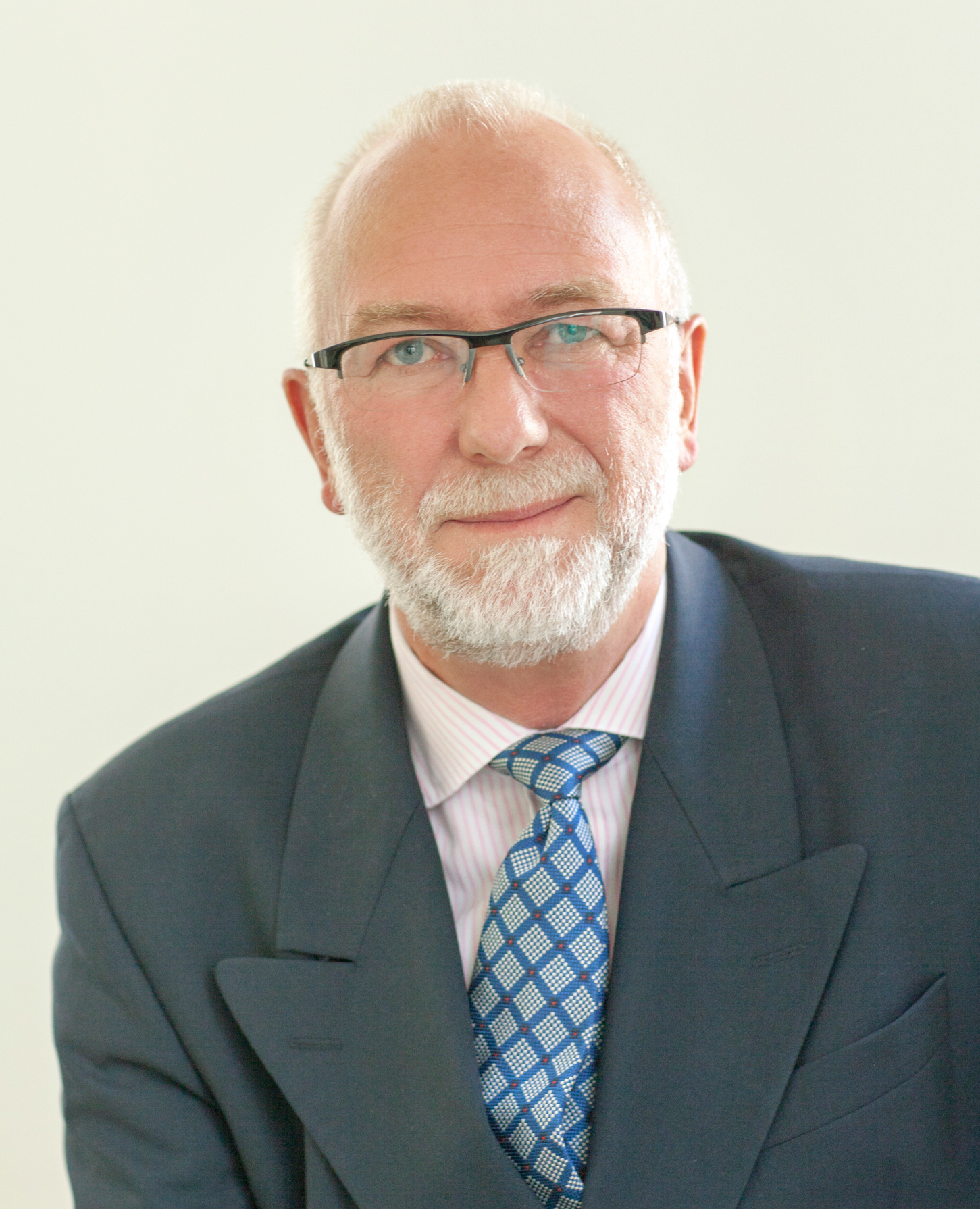 Len West FCA CONSULTANT Accounts and audit review and technical support len@sampsonwest.co.uk