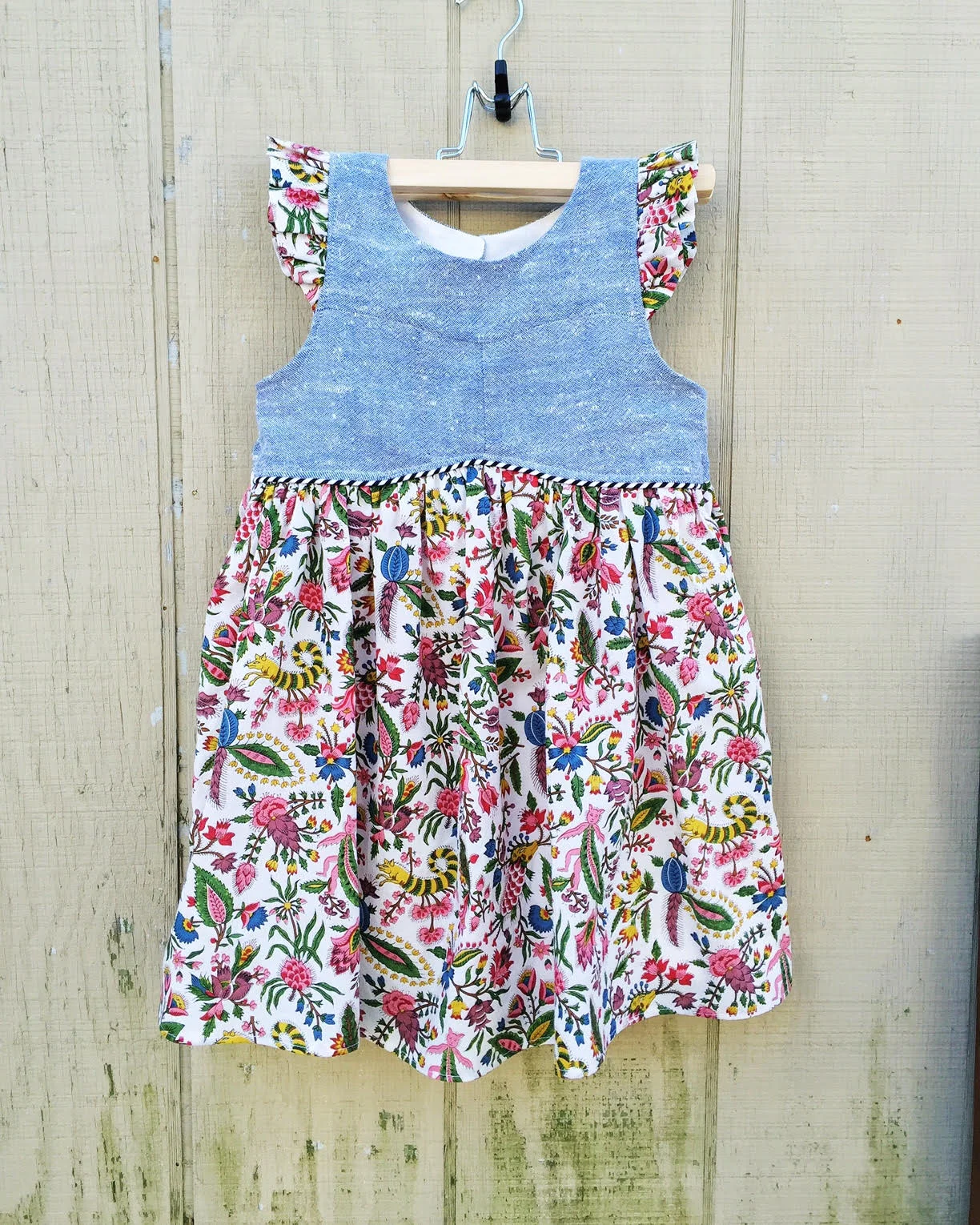 Julia Passafiume - children's clothing saturday 