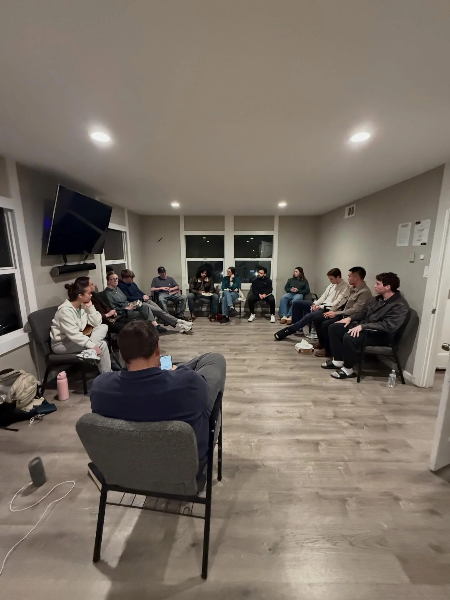 What a night! 🙏
Thank you Pastor Dave for joining us for an open Q&amp;A. Honest questions, Spirit-led answers, and a room full of people seeking truth. Grateful for how God moved tonight.
Come grow with us next week at 6:30!