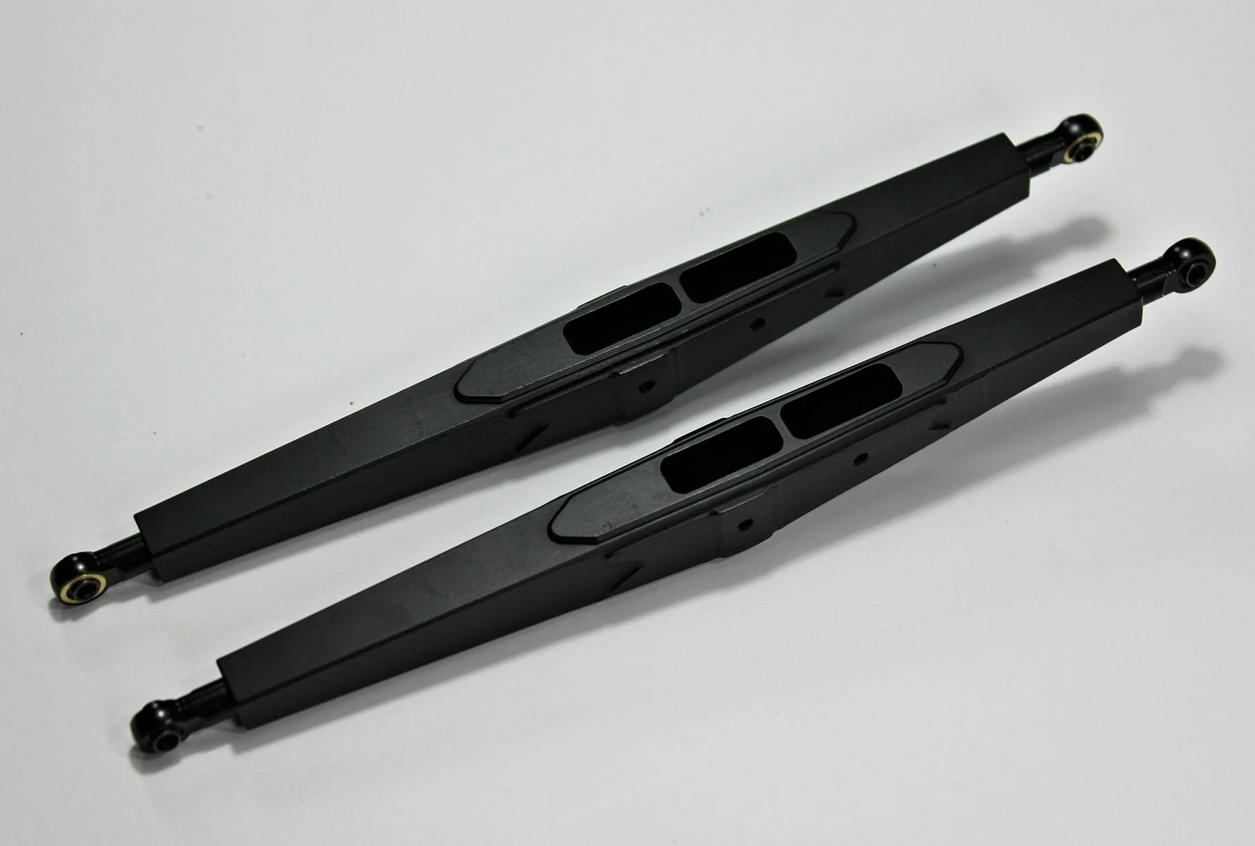 top trailing arms.jpg