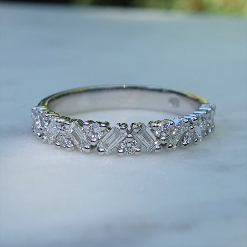 bert-jewellery-wedding-rings-cobble-white-gold-alt.jpg