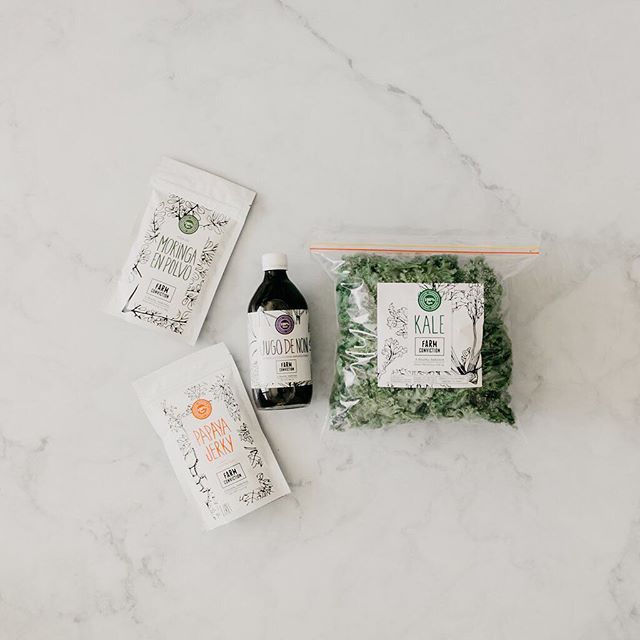 Monday essentials 💚
Starting our week with our #healthyaddiction
📍Available in:
@soyanutribar @shopmiaboutique @farmaciasunosv (El Encuentro, La Esperanza, Luceiro &amp; Zona Rosa) @thegreencornersv @superselectos (Santa Emilia, Masferrer, Beethove