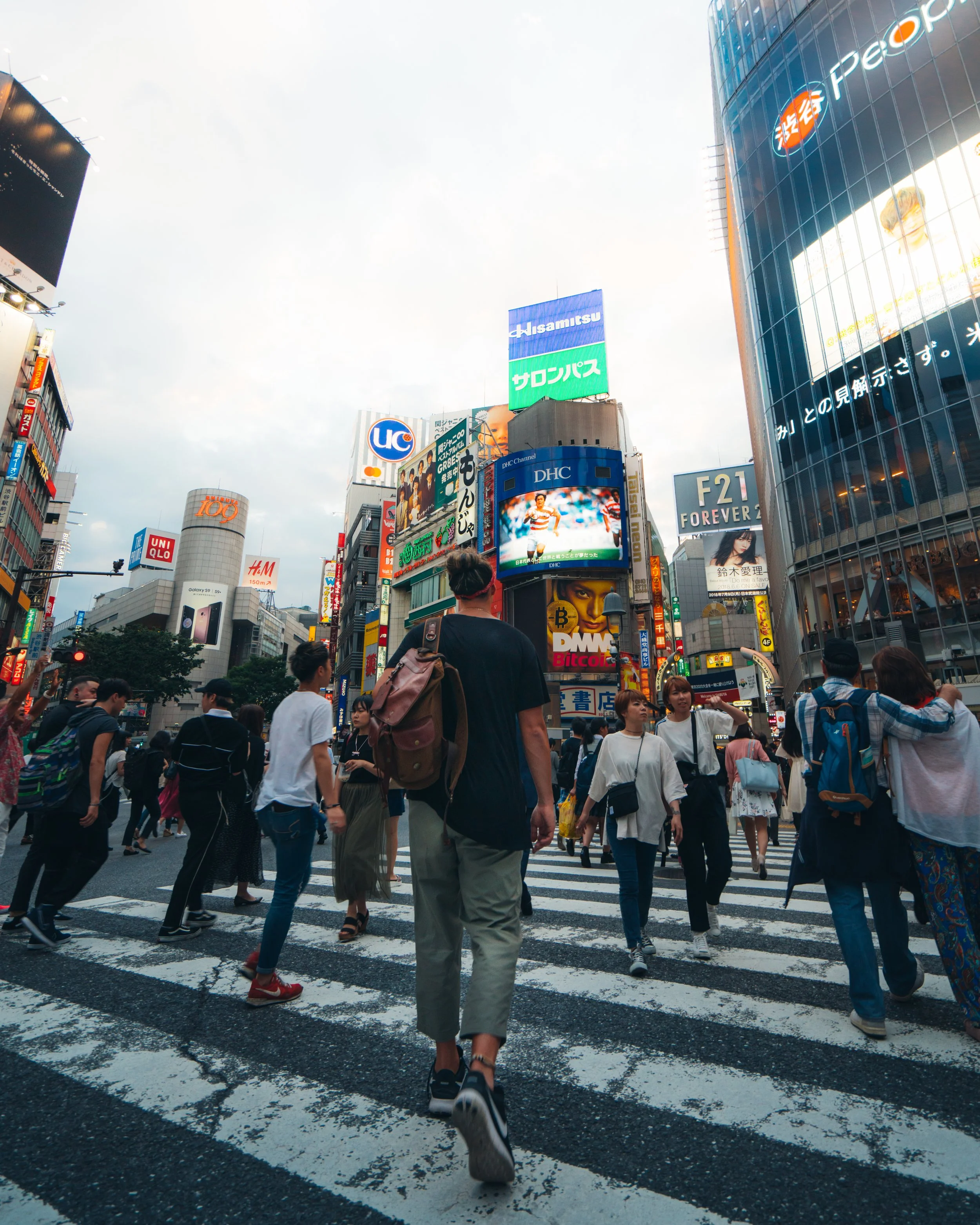 TokyoShibuyaCrossingMe.jpg