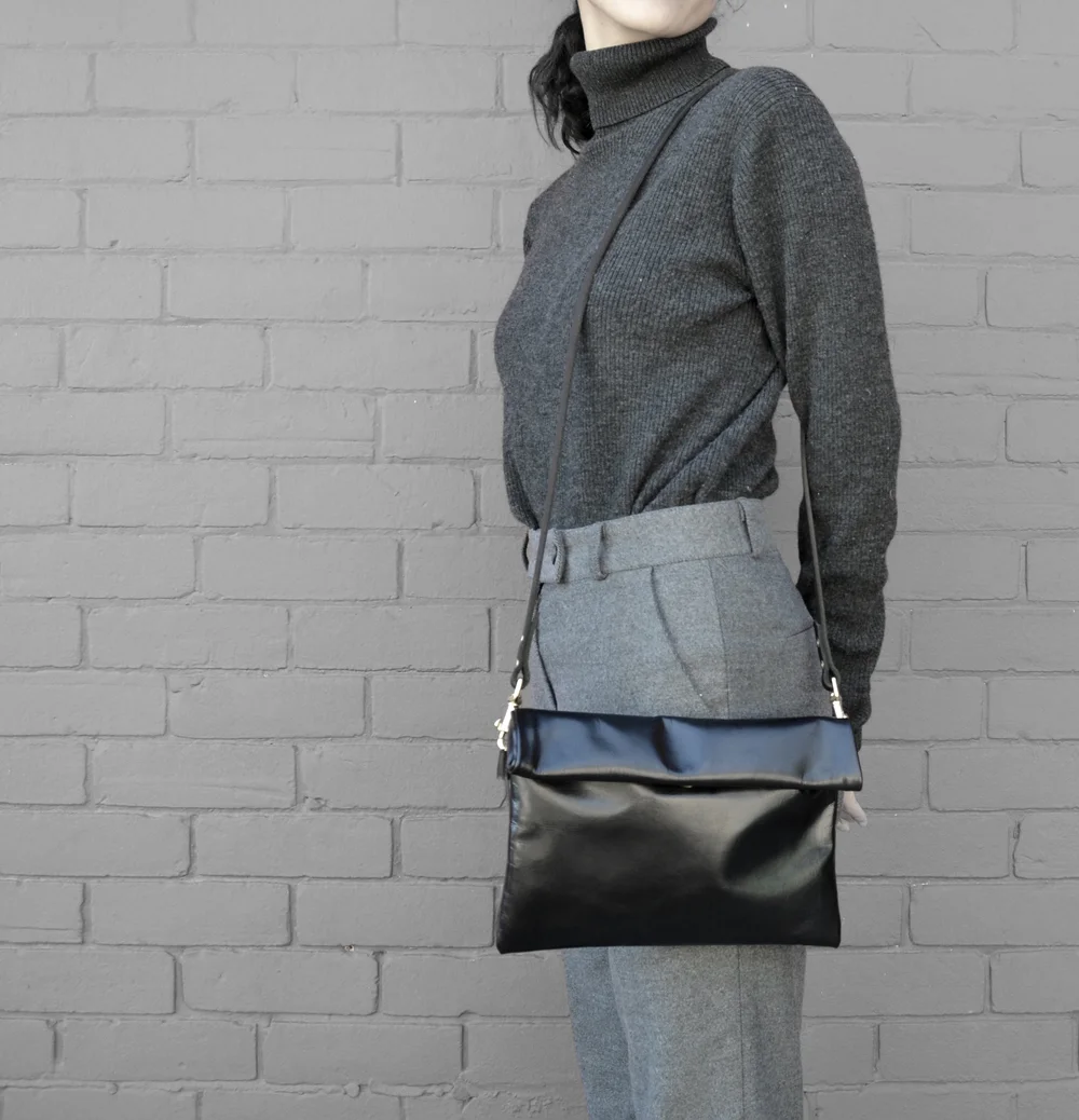 Shoulder Bag 01