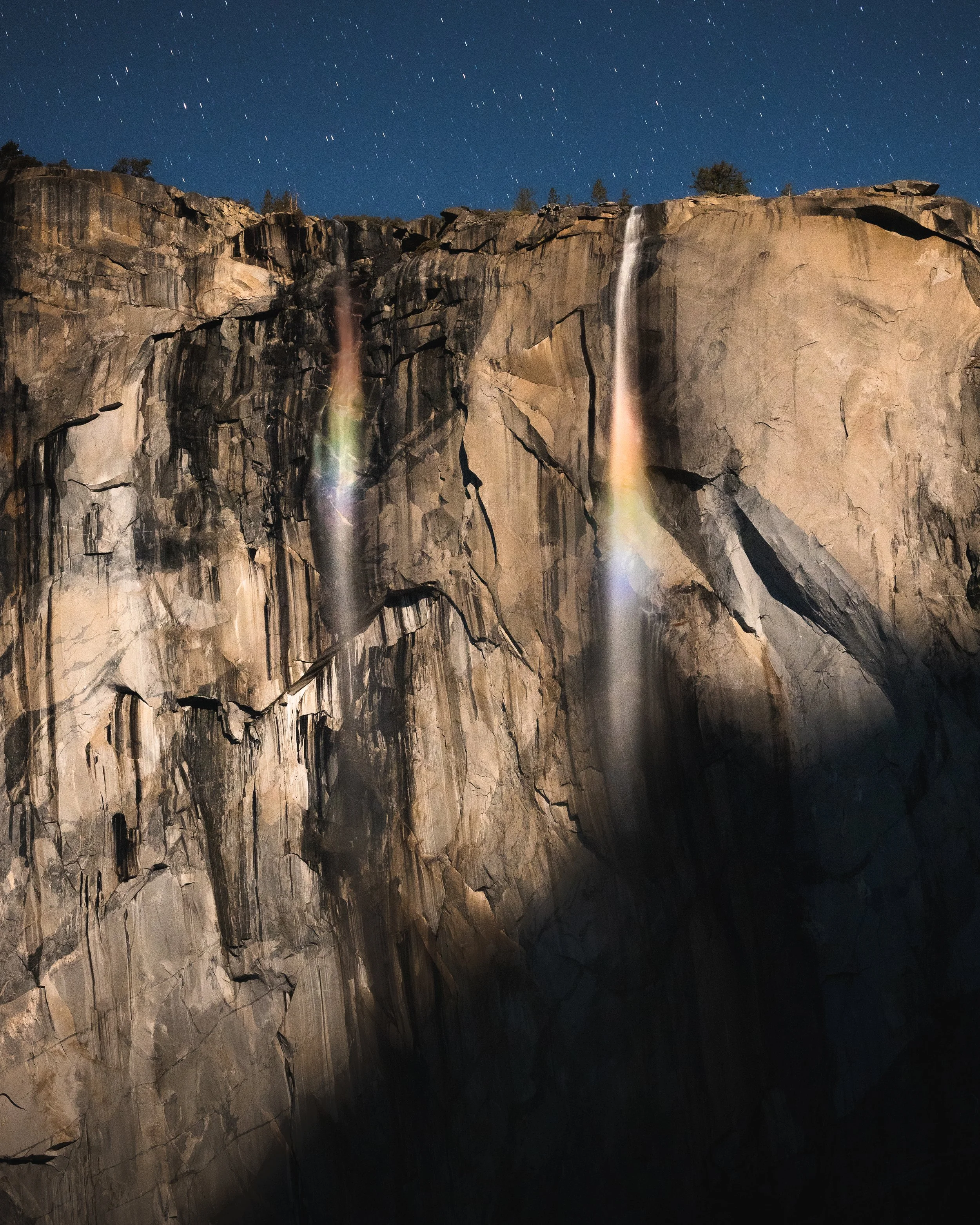 Horsetail Fall & Pony Fall share a Moonbow