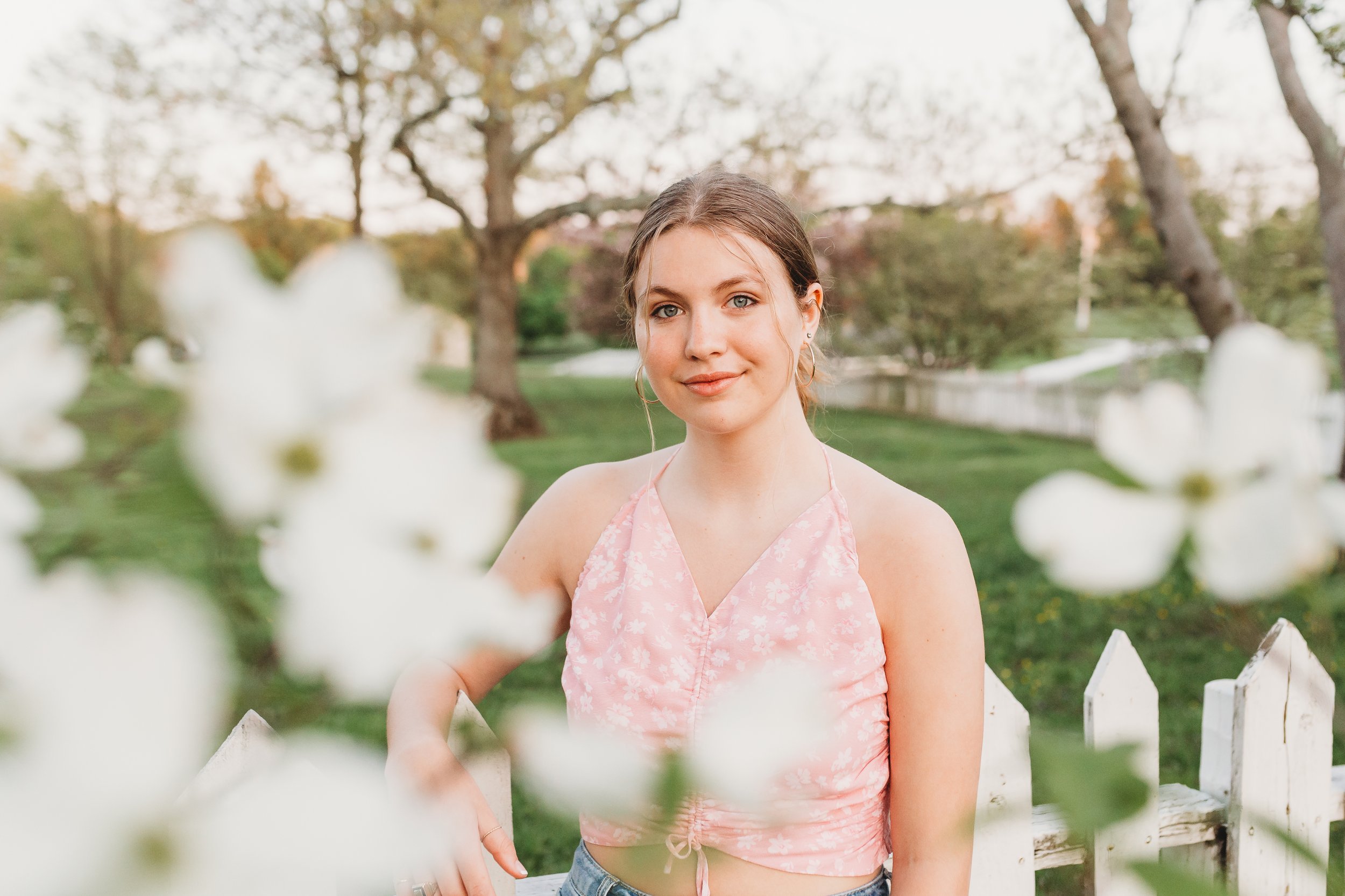 ainsley_senior2022_Hampton_farmside_towson_maryland-7.jpg