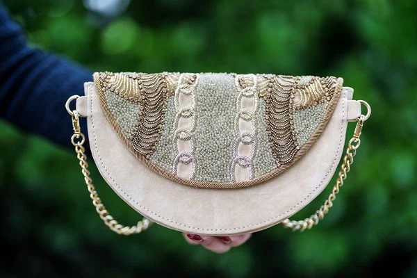 GOLD RINGLETS BACK IMG 2.JPG