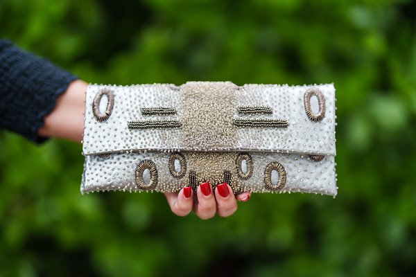 SILVER BULLION FRONT IMAGE 1 .JPG