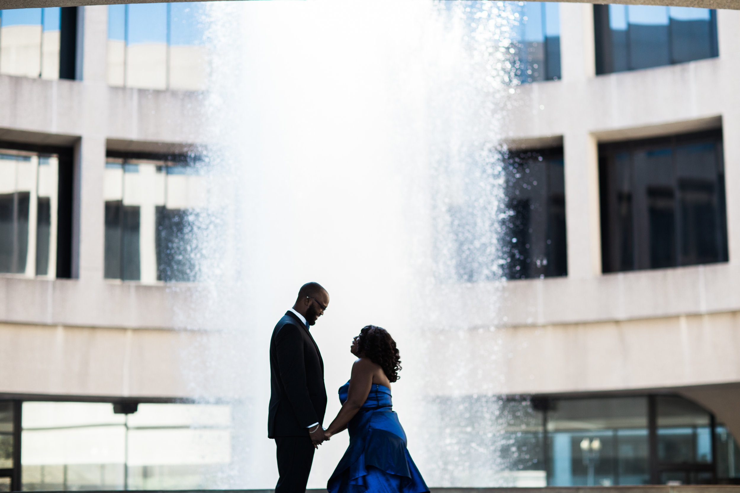 Washington DC Wedding Photographers Hishhorn Engagement-4.jpg