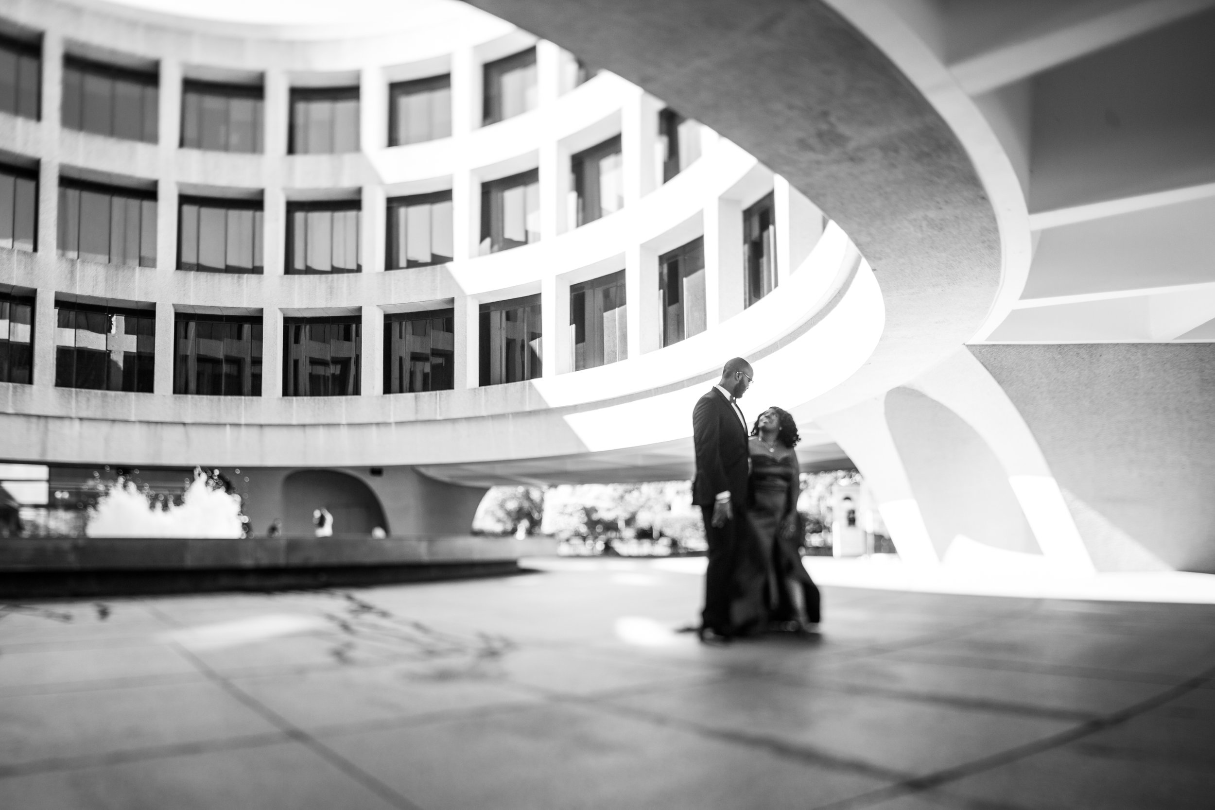 Washington DC Wedding Photographers Hishhorn Engagement-10.jpg