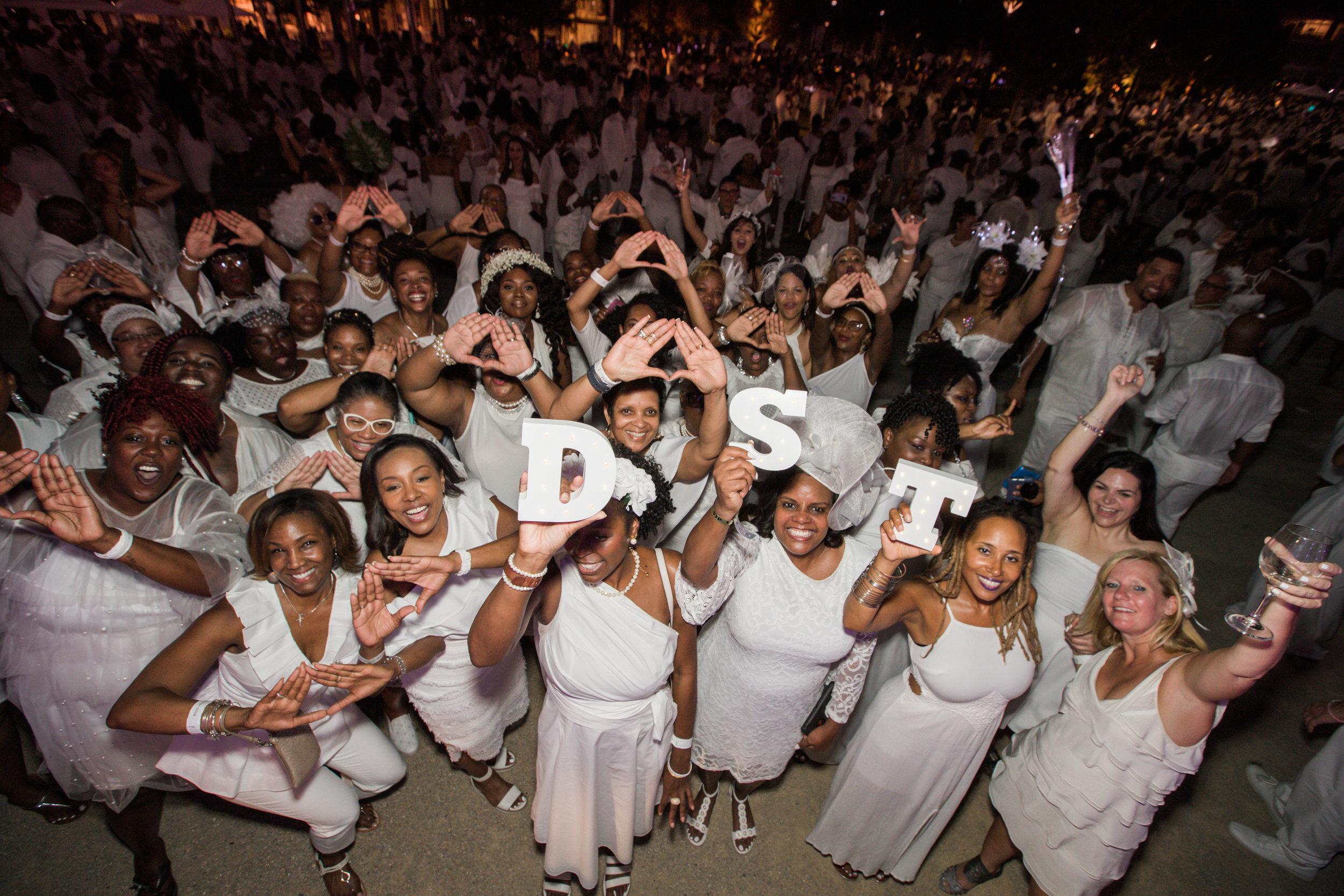 Diner En Blanc Baltimore Megapixels Media Photography-94.jpg