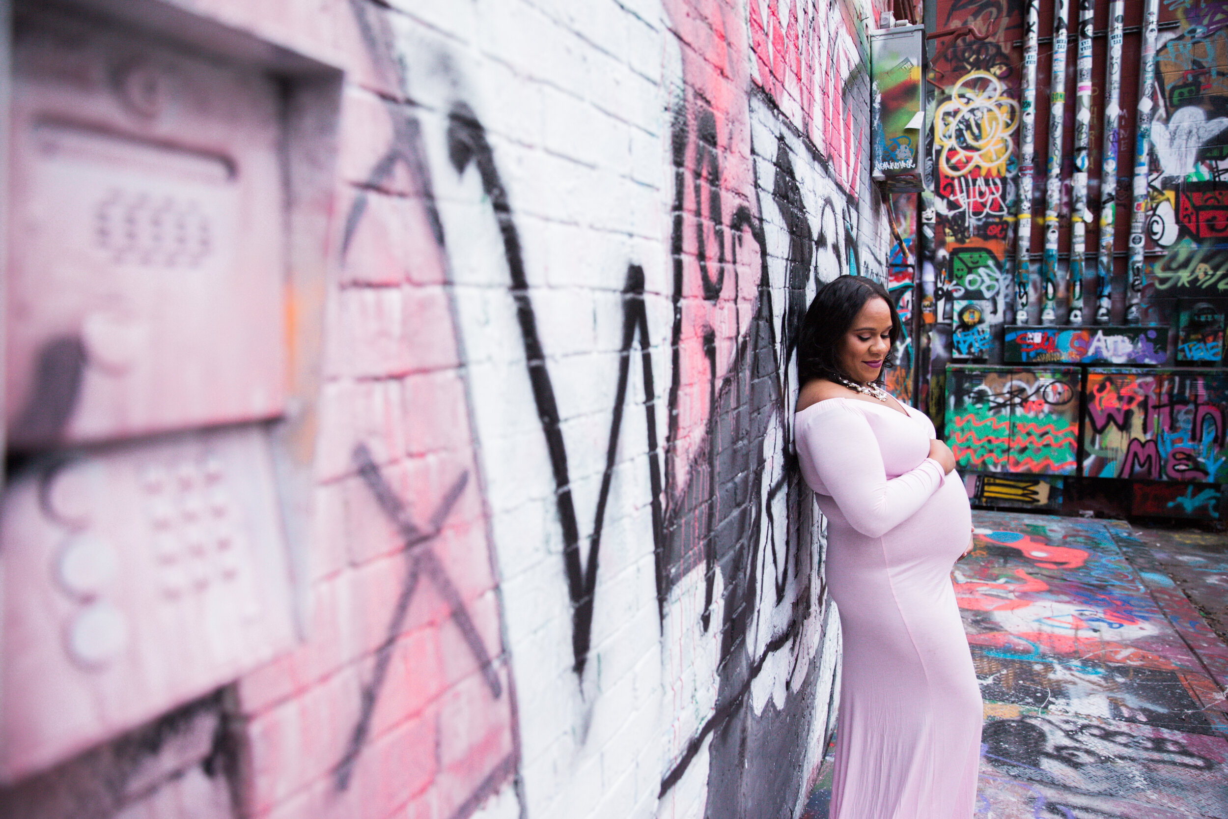 Best Maternity Photographer in Baltimore Maryland Maternity Session at Graffiti Alley in Baltimore Megapixels Media-26.jpg