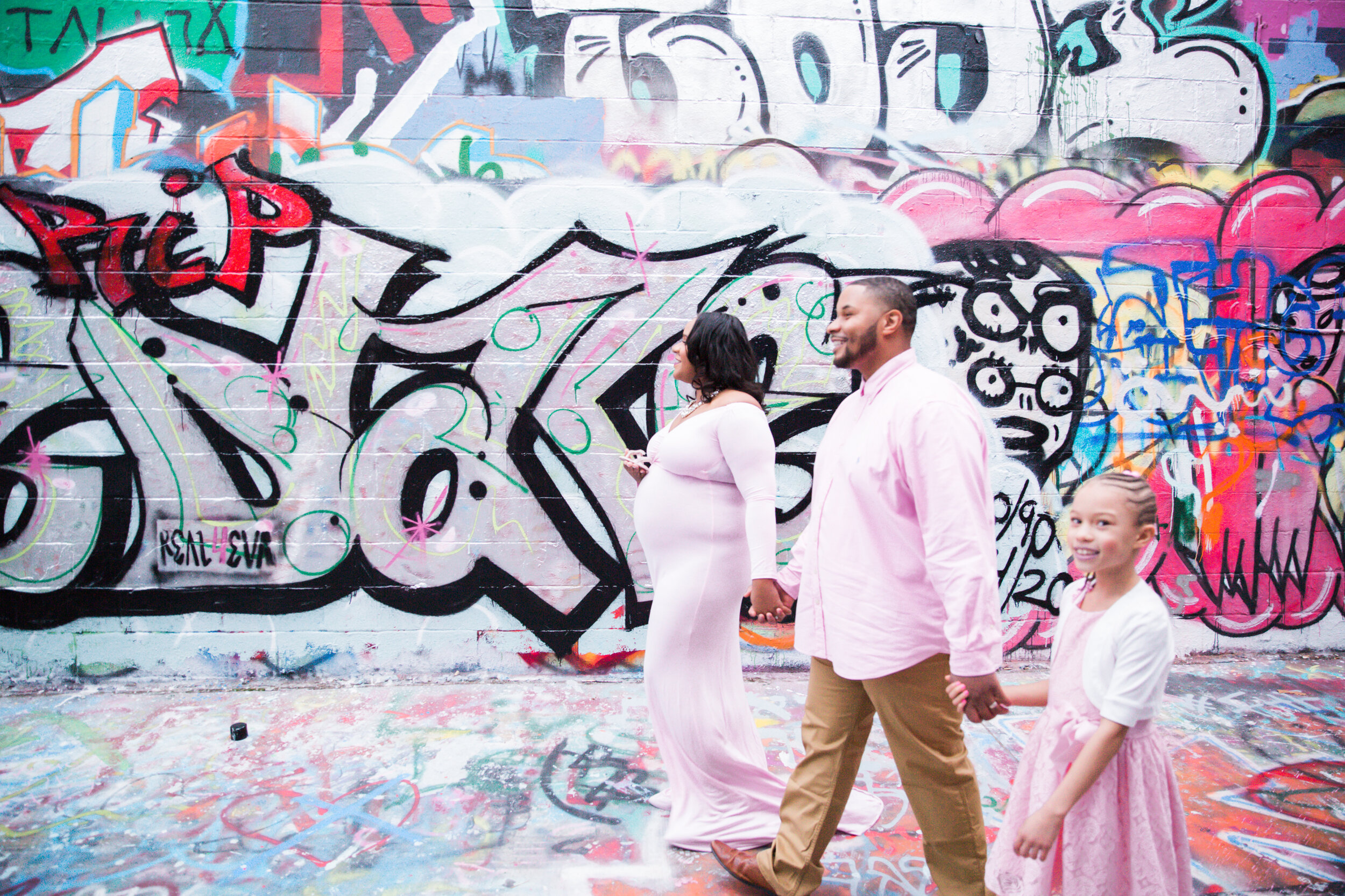 Best Maternity Photographer in Baltimore Maryland Maternity Session at Graffiti Alley in Baltimore Megapixels Media-39.jpg
