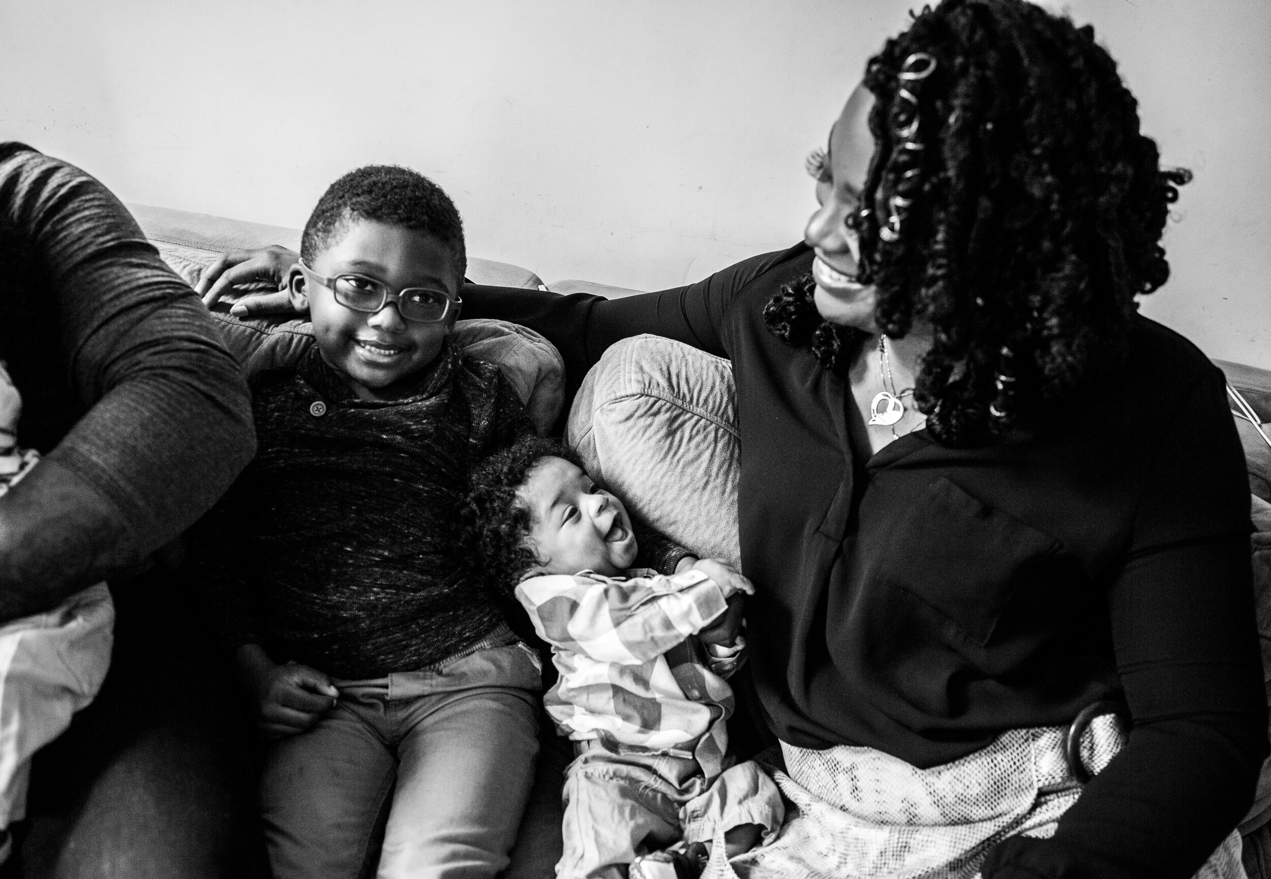 Intimate Home Family Session by Megapixels Media Photography Black Family Photographer in Maryland-4.jpg