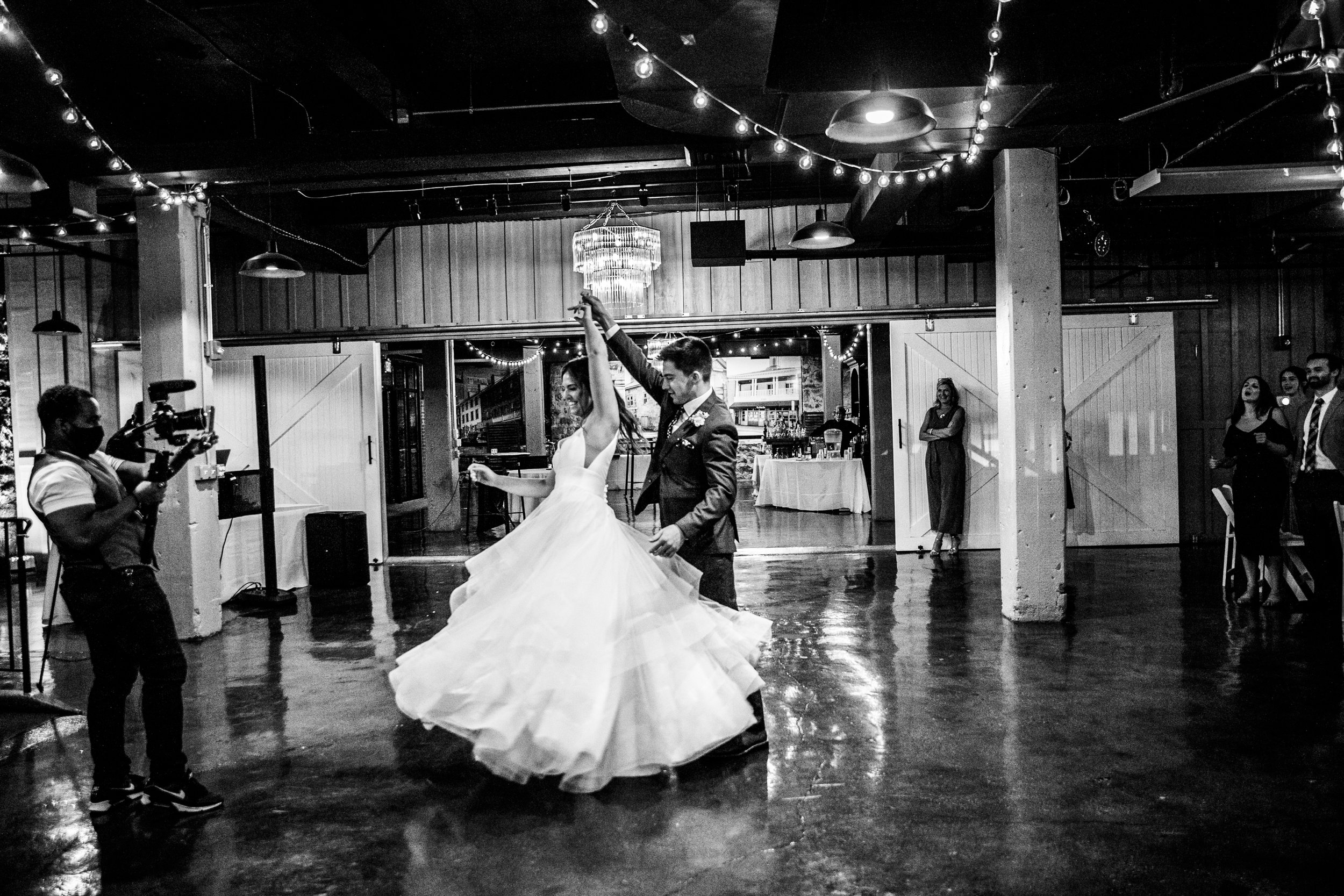 Best Main Street Ballroom Wedding Photography by Megapixels Media Baltimore Wedding Photographers-112.jpg