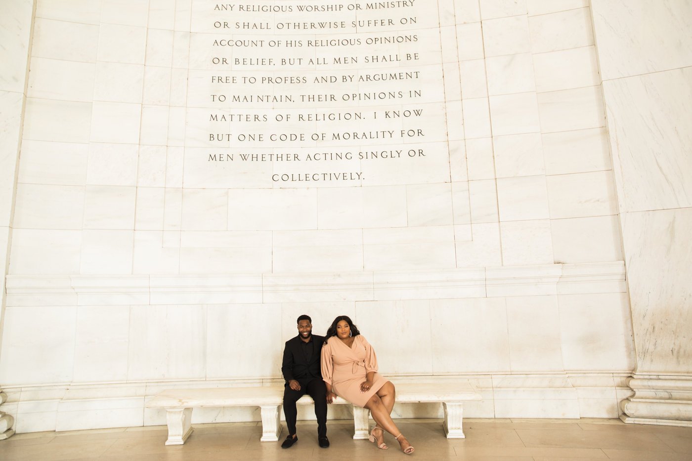 Jefferson Memorial Engagementsession-0047.jpg