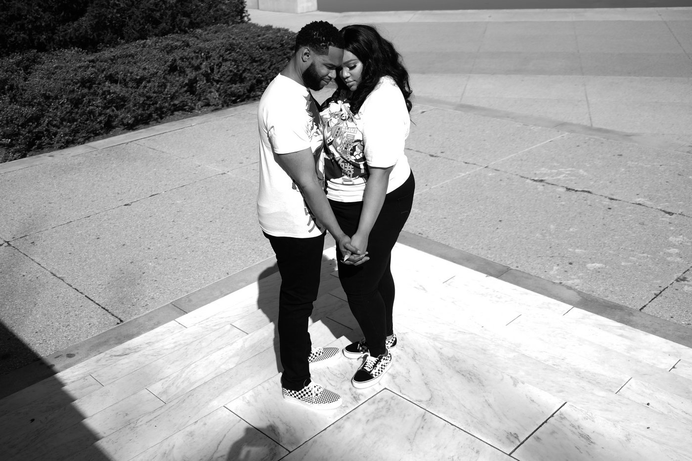 Jefferson Memorial Engagementsession-0126.jpg